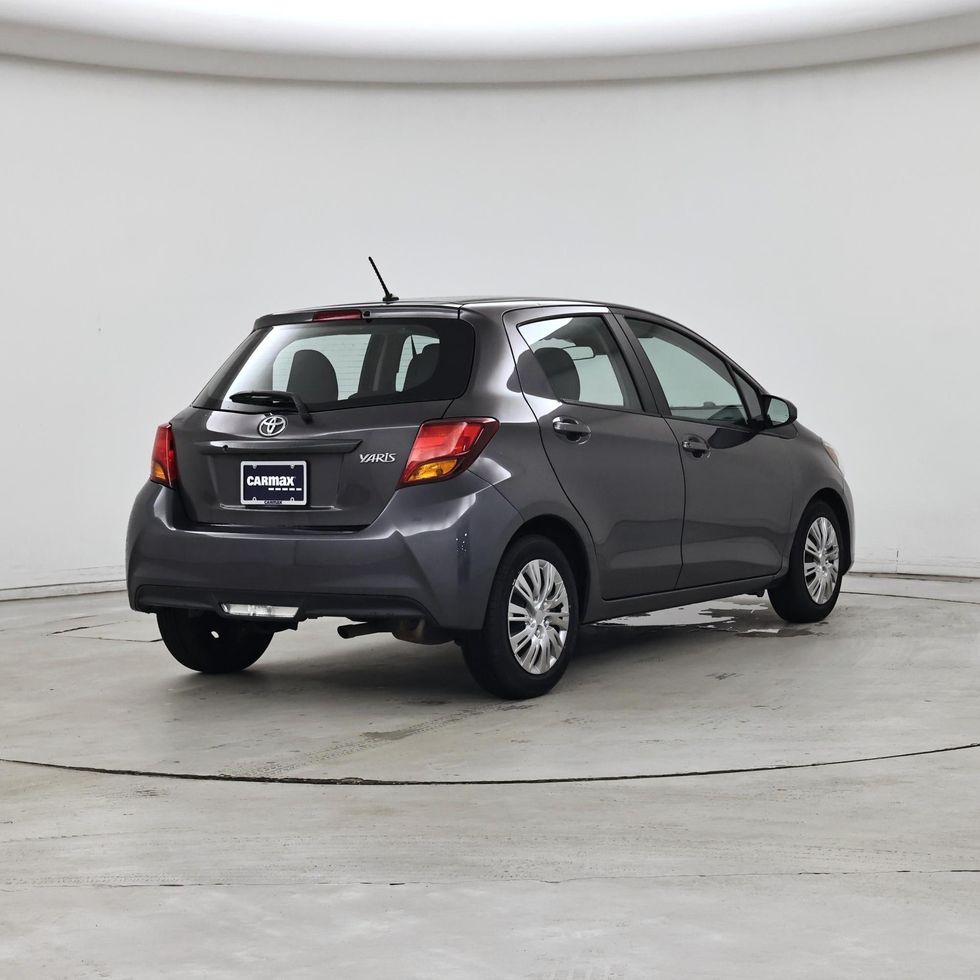 Thumbnail: 2017 Toyota Yaris - 8