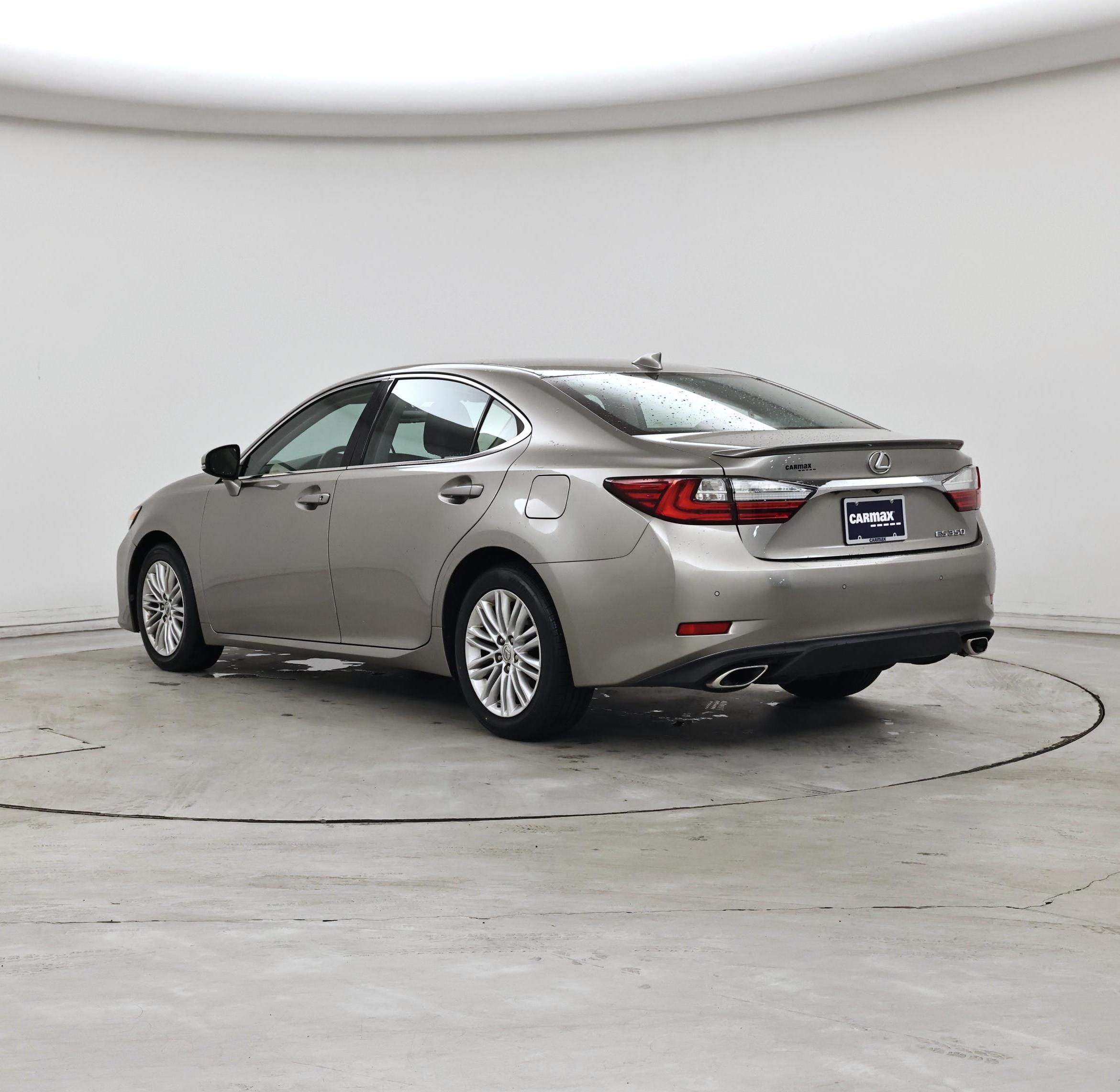 Thumbnail: 2016 Lexus ES - 2