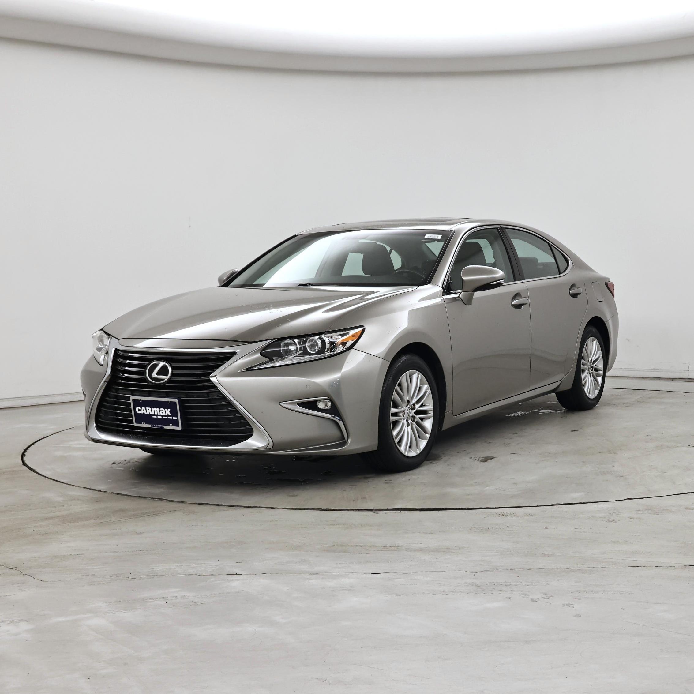 Thumbnail: 2016 Lexus ES - 4