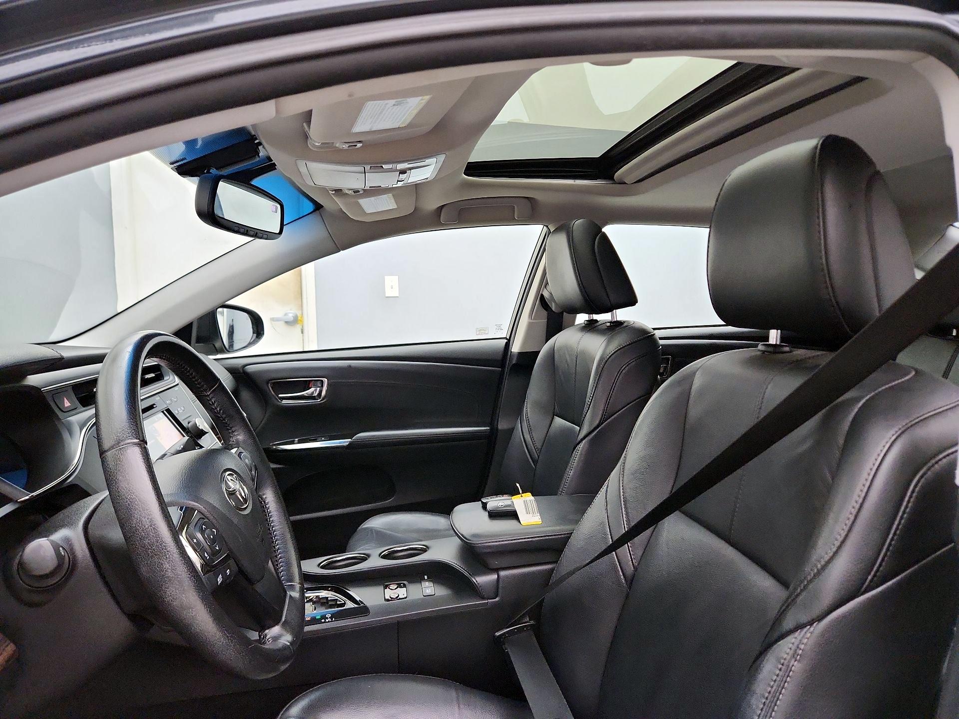 Thumbnail: 2015 Toyota Avalon - 19