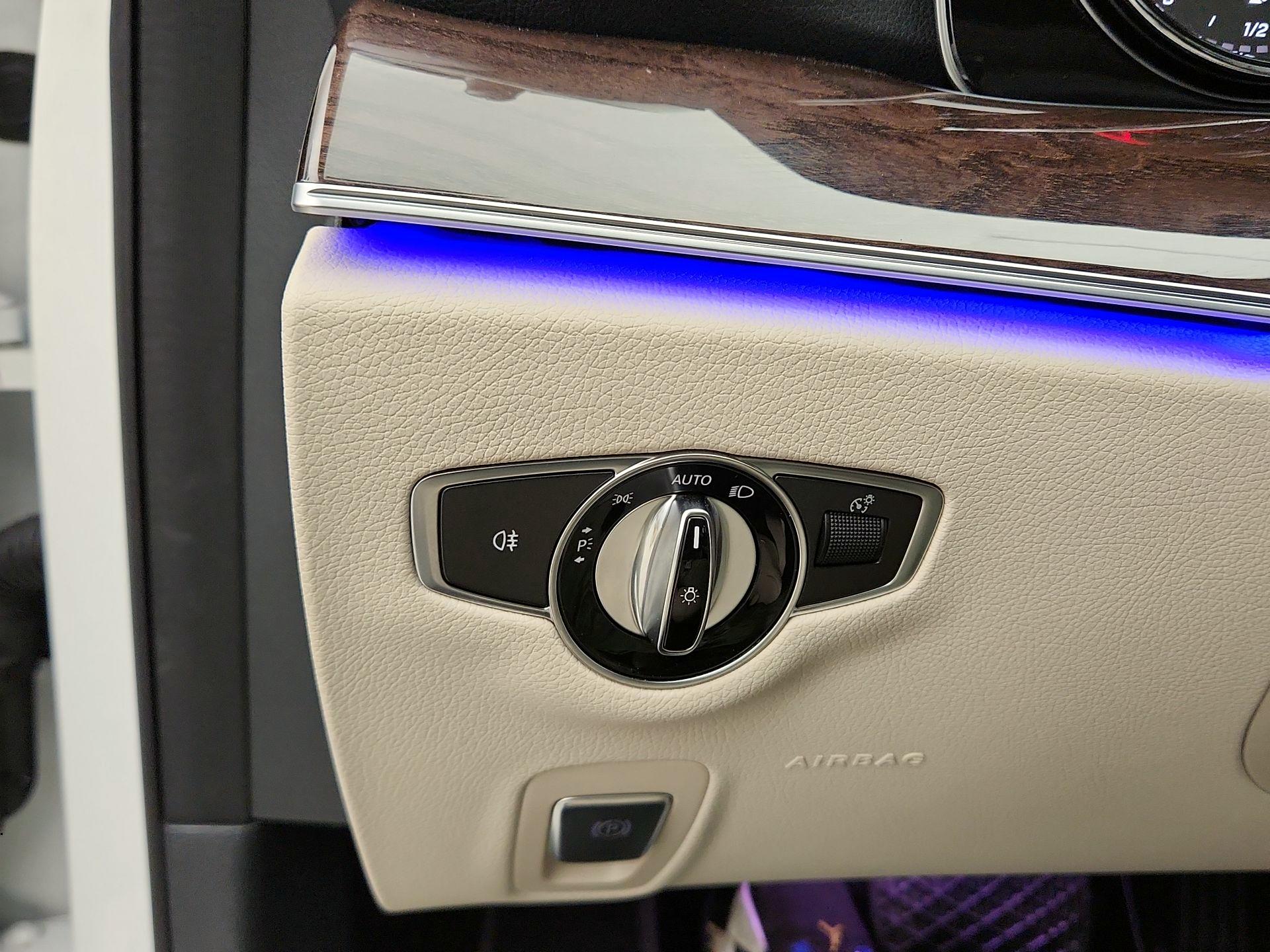 Thumbnail: 2017 Mercedes-Benz E-Class - 13
