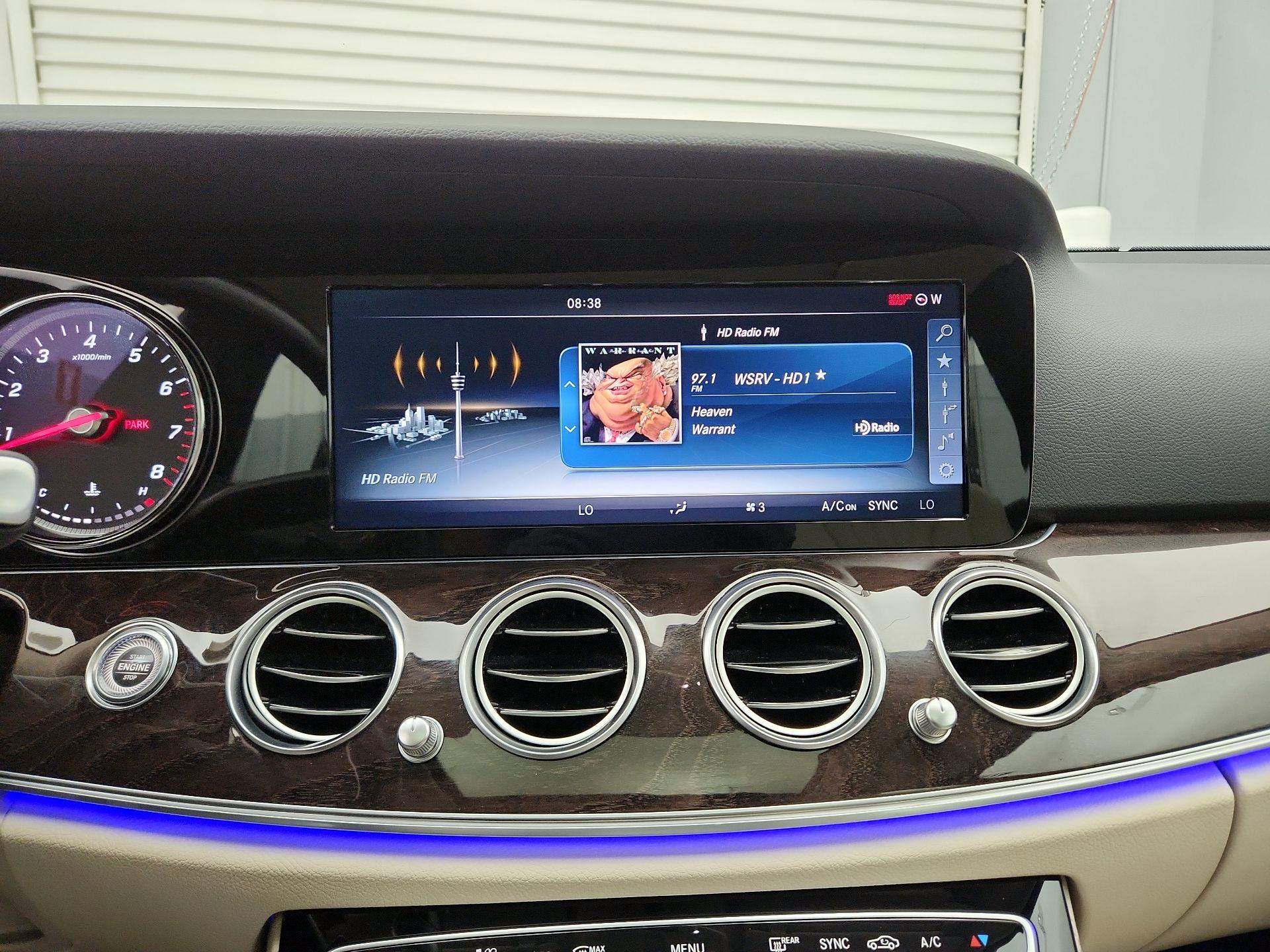 Thumbnail: 2017 Mercedes-Benz E-Class - 16
