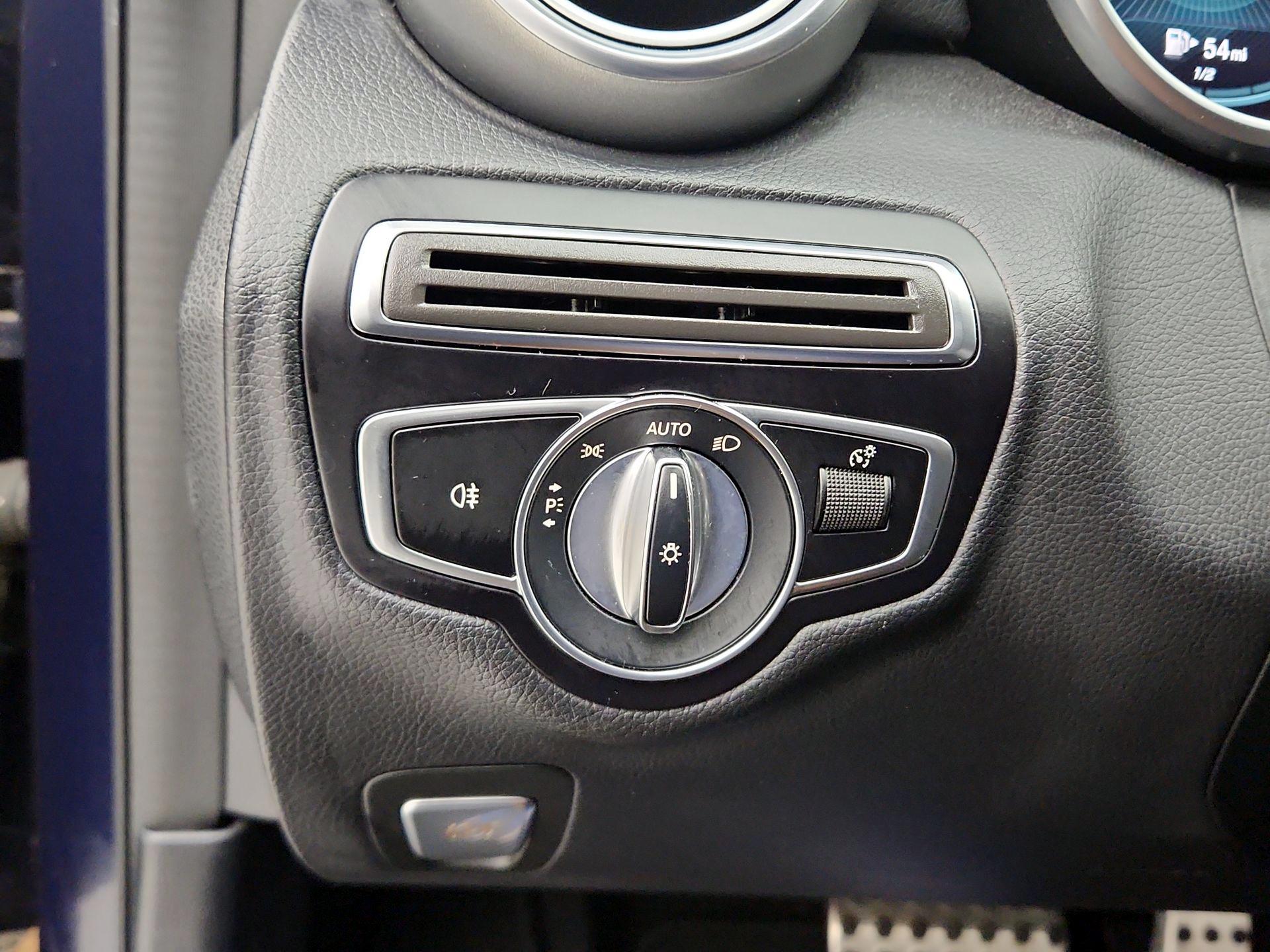 Thumbnail: 2019 Mercedes-Benz C-Class - 13