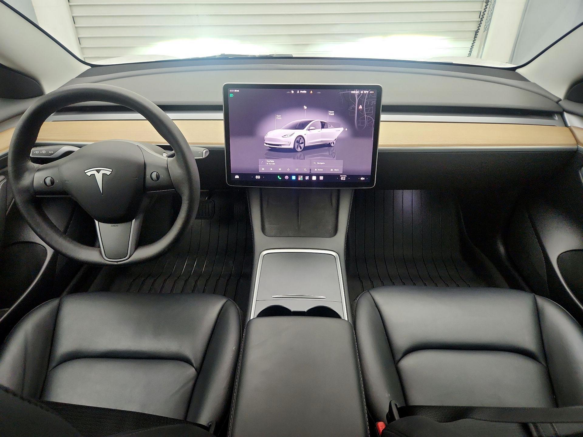 Thumbnail: 2022 Tesla Model 3 - 9