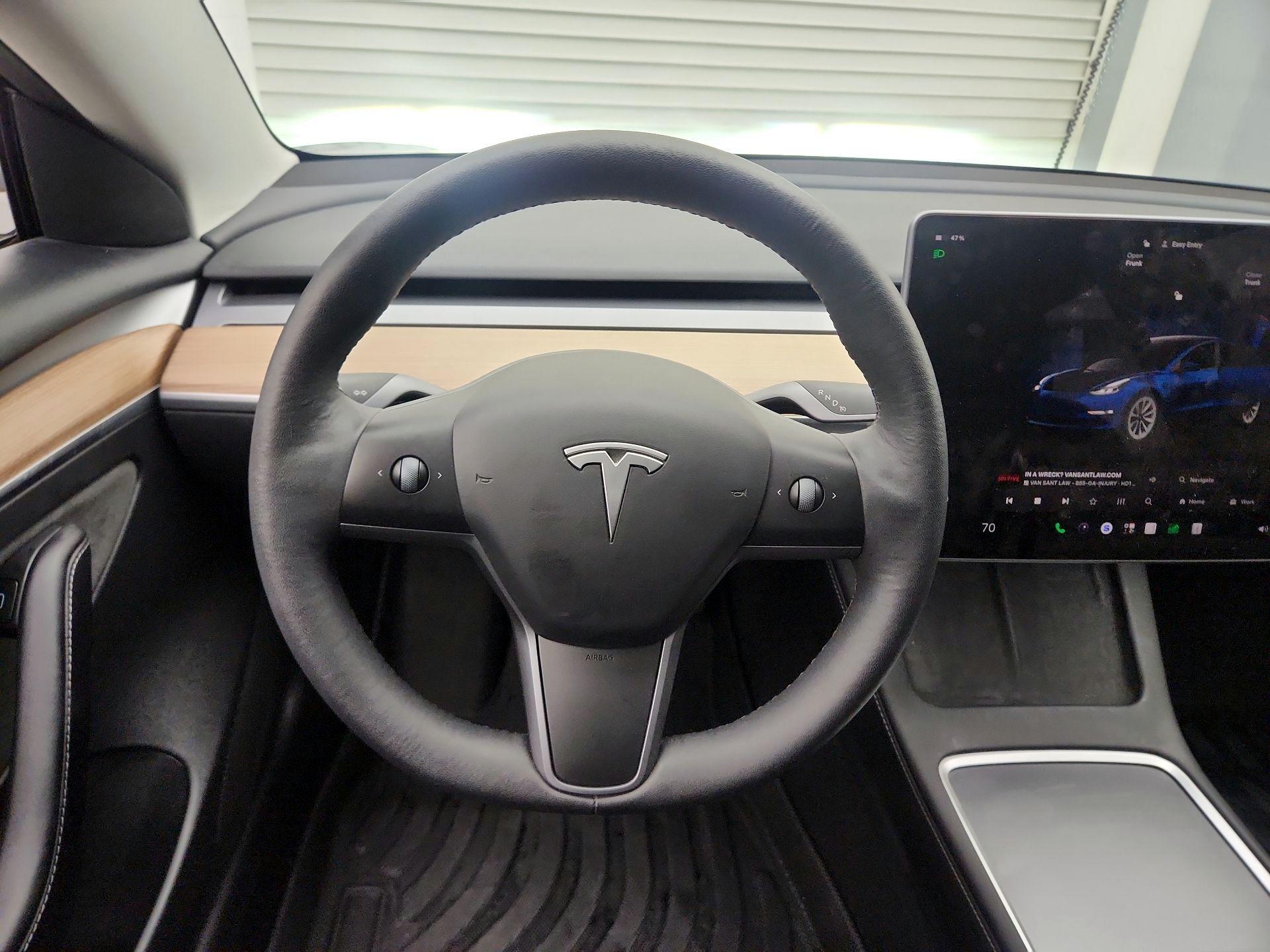 Thumbnail: 2023 Tesla Model 3 - 10