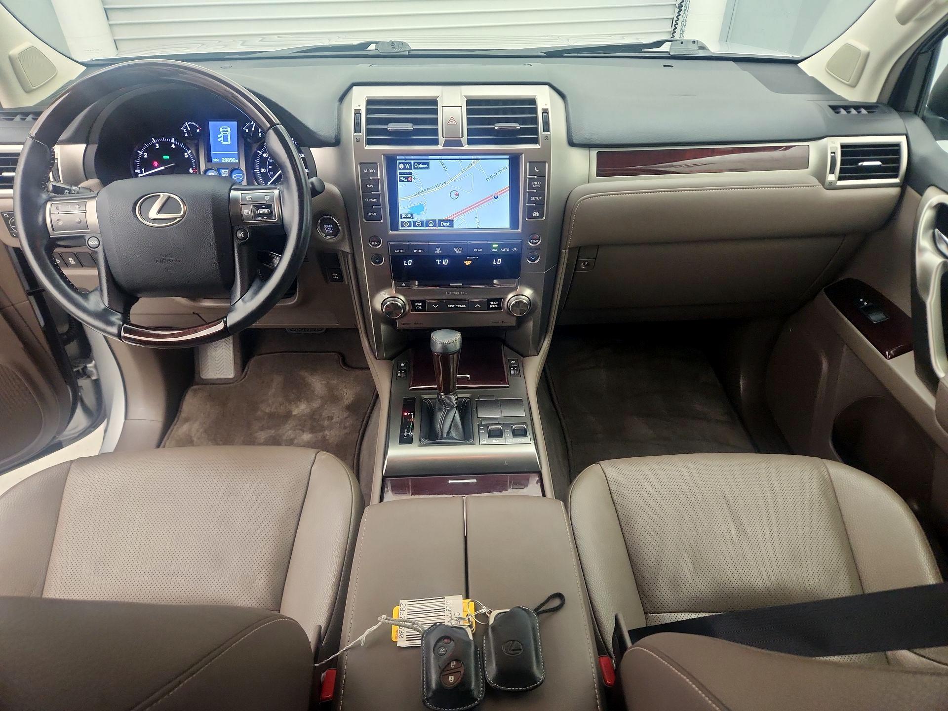 Thumbnail: 2017 Lexus GX - 9