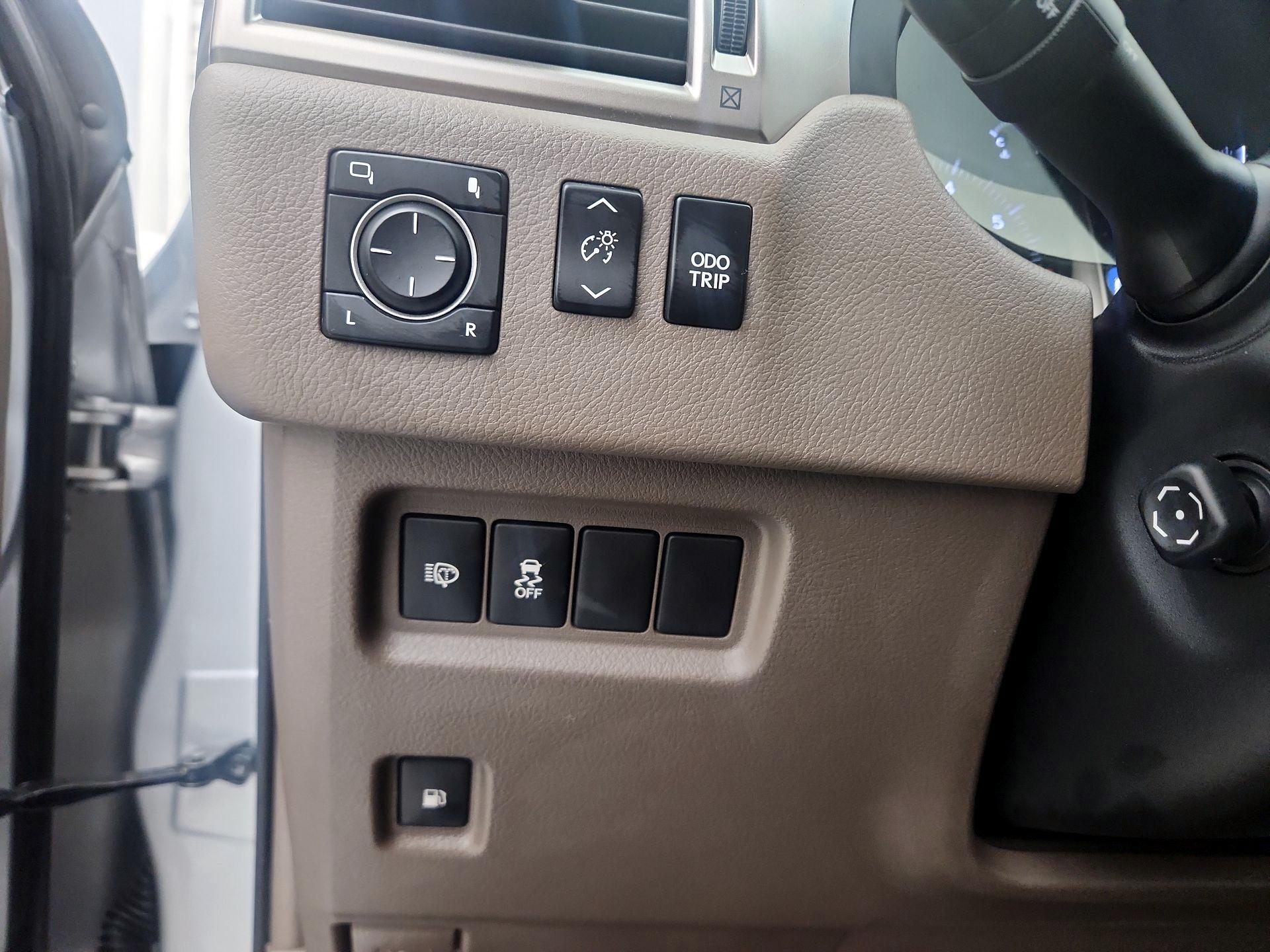 Thumbnail: 2017 Lexus GX - 13