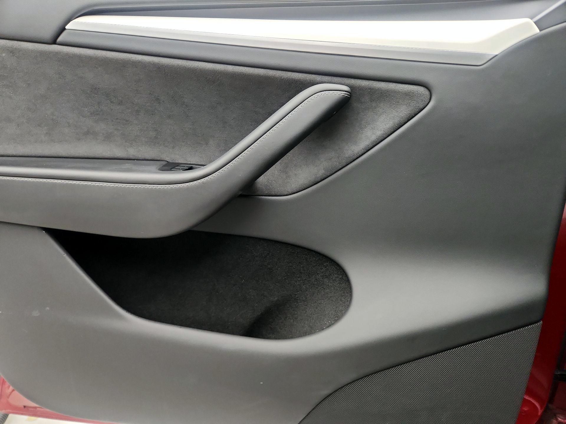 Thumbnail: 2024 Tesla Model Y - 12