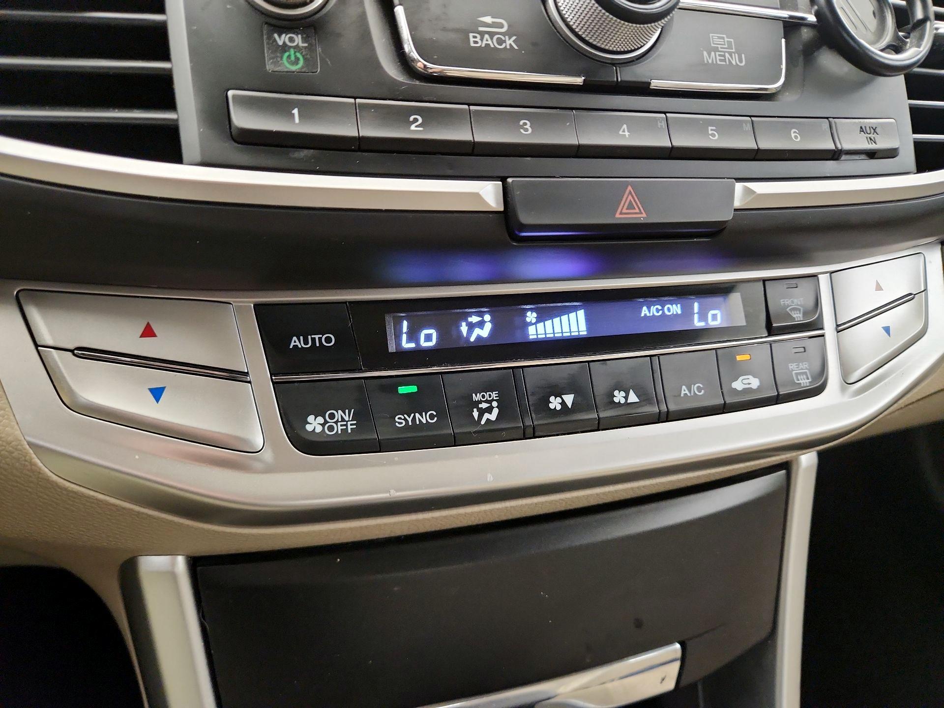 Thumbnail: 2015 Honda Accord - 16
