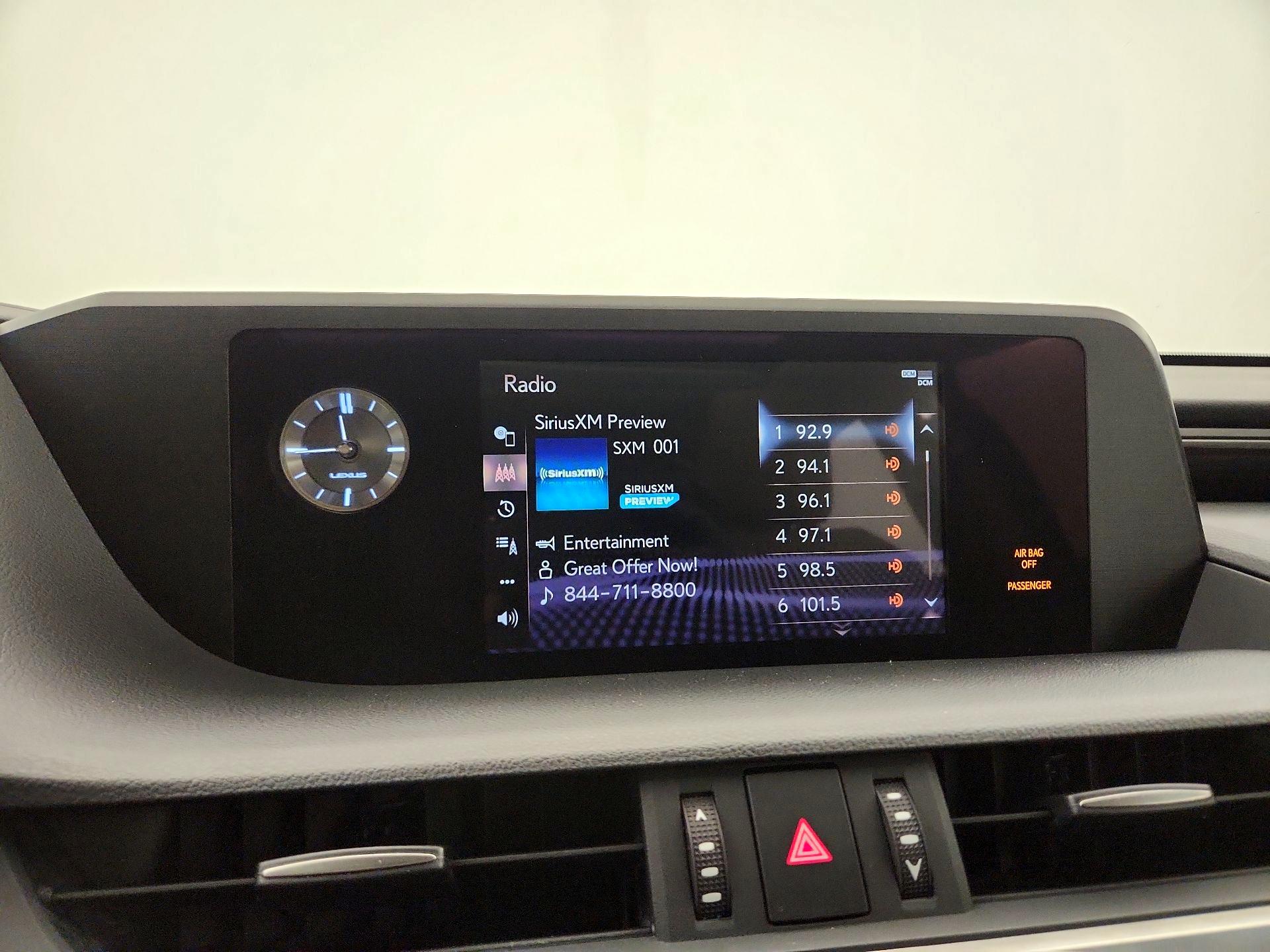 Thumbnail: 2020 Lexus ES - 14