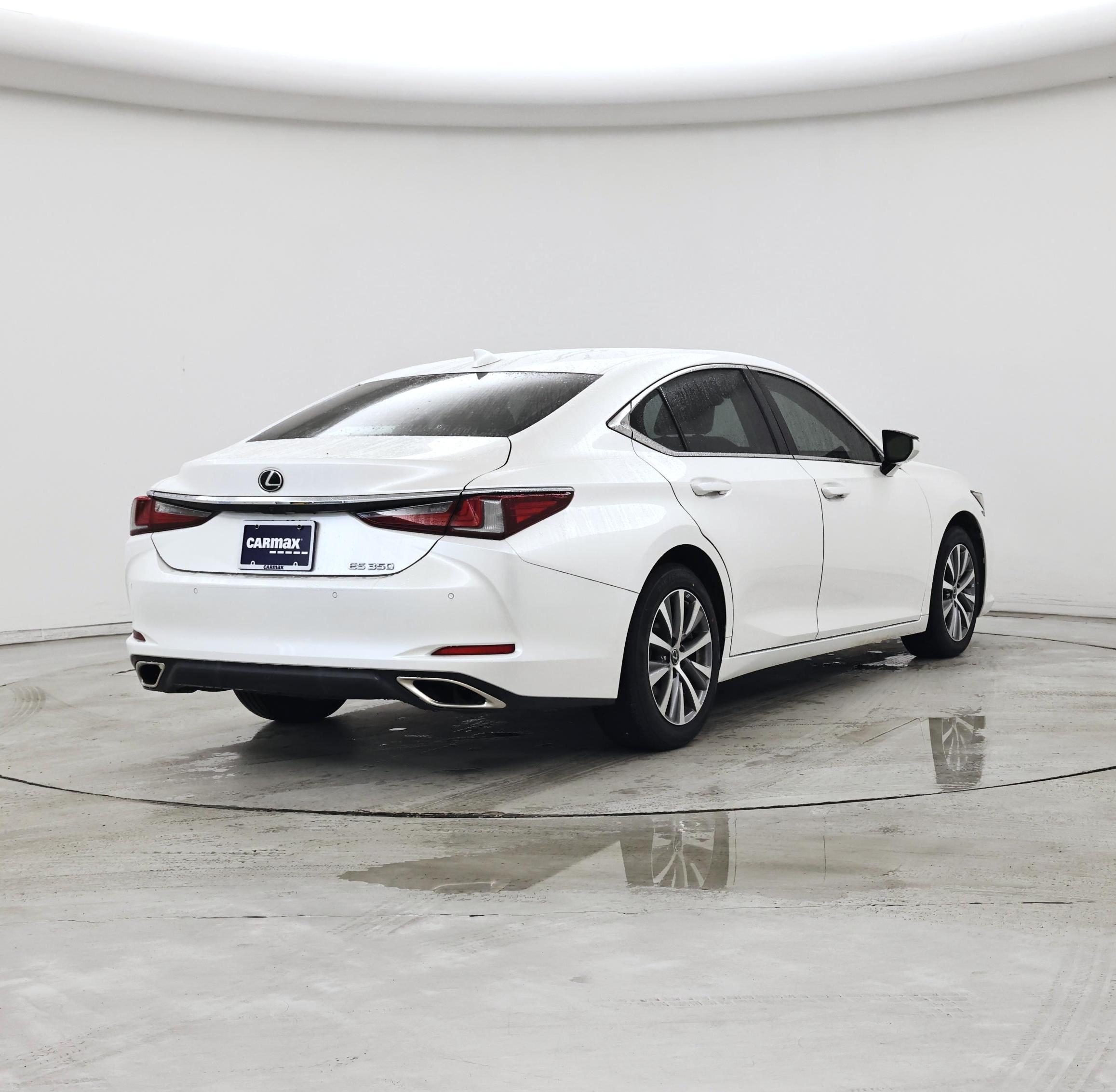 Thumbnail: 2020 Lexus ES - 8