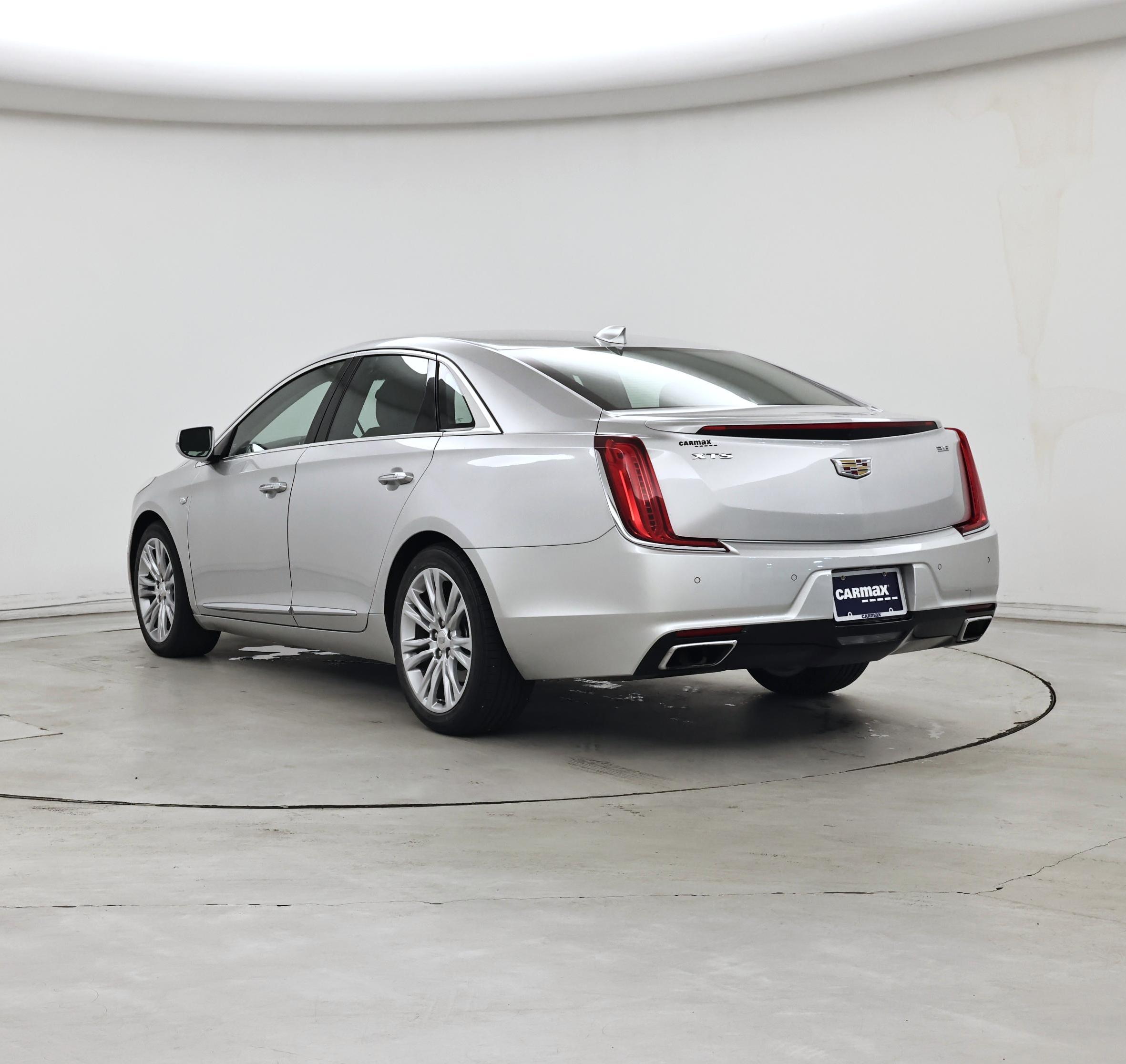 Thumbnail: 2019 Cadillac XTS - 2