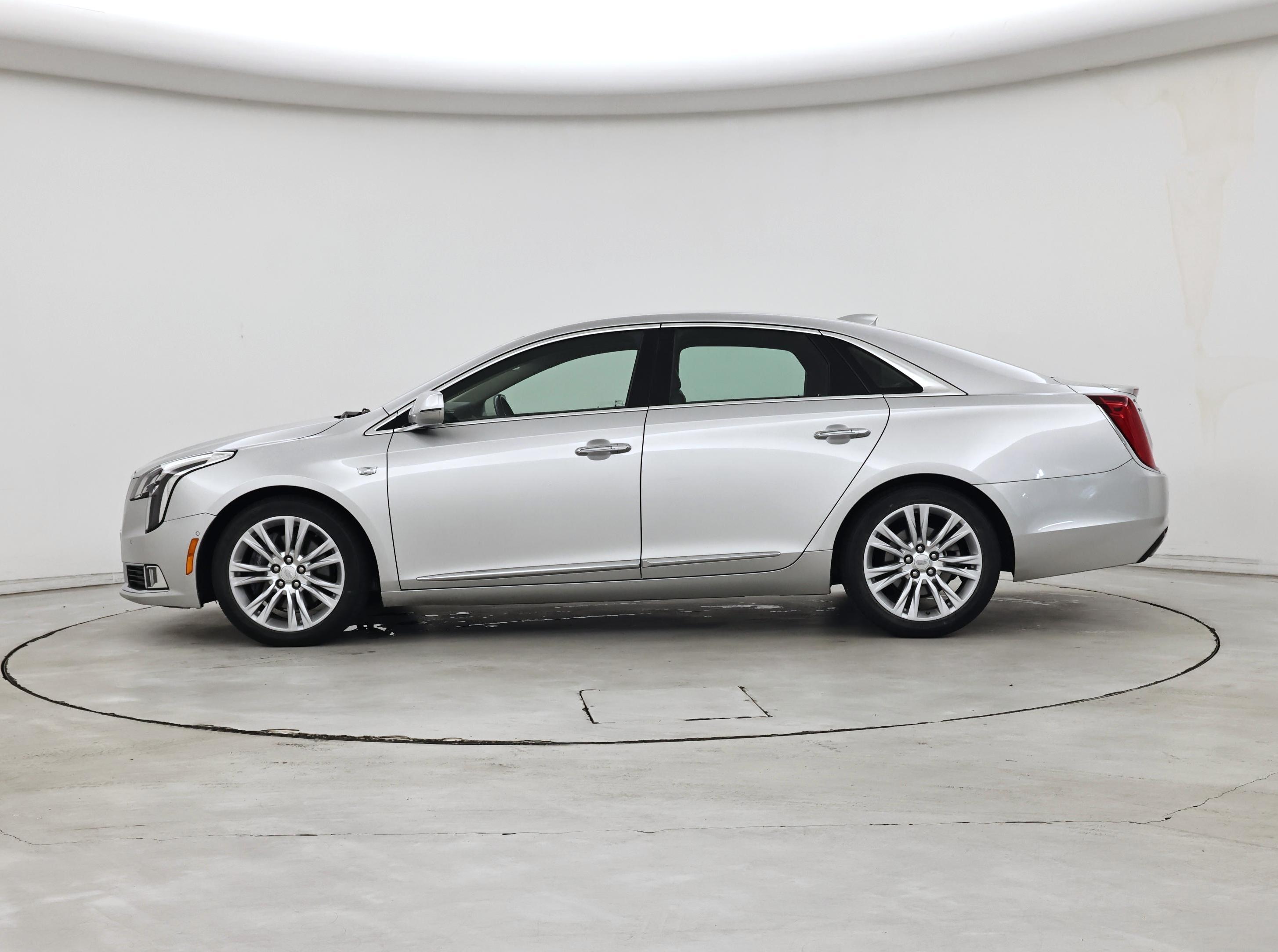 Thumbnail: 2019 Cadillac XTS - 3