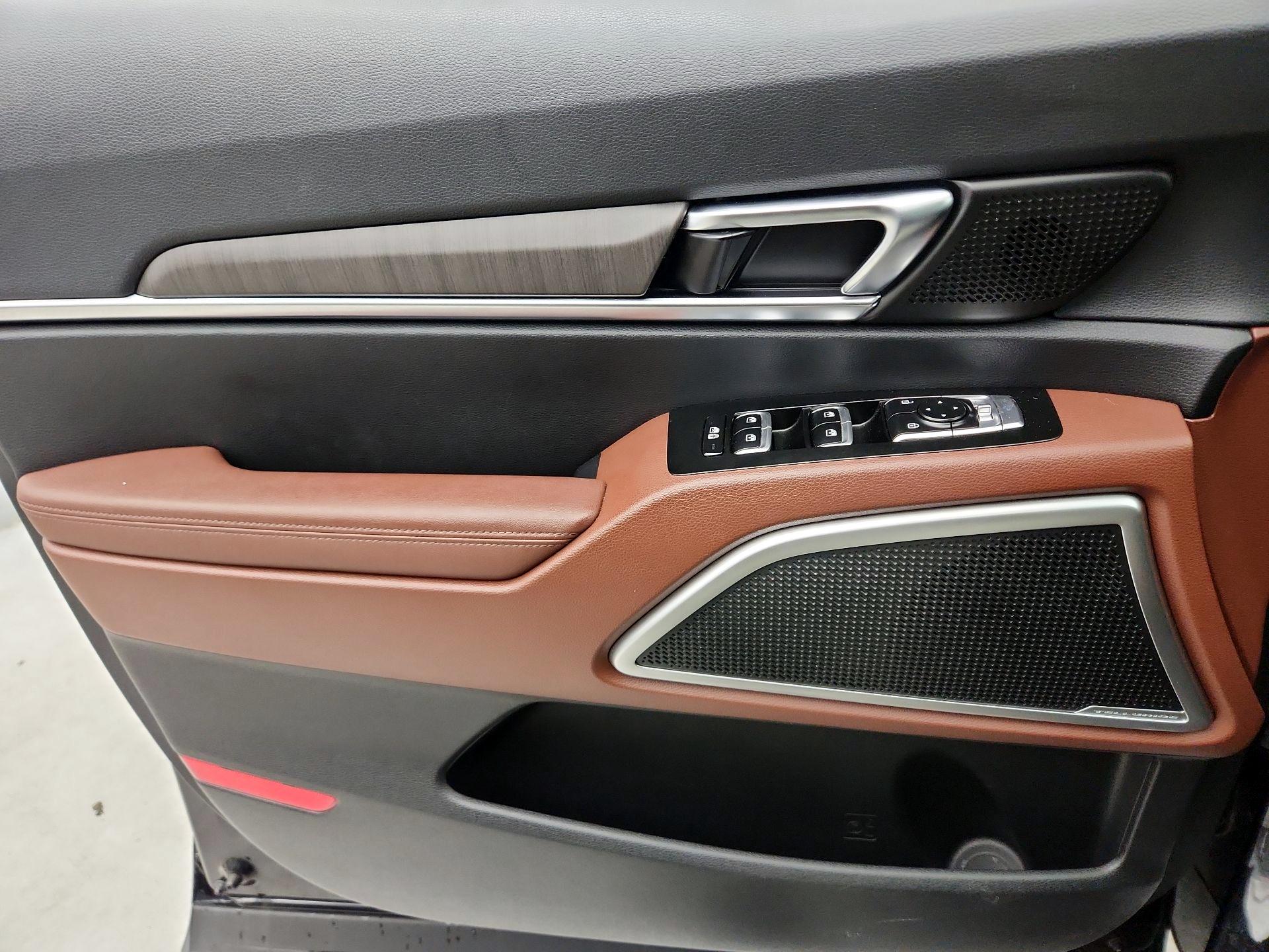 Thumbnail: 2023 Kia Telluride - 12