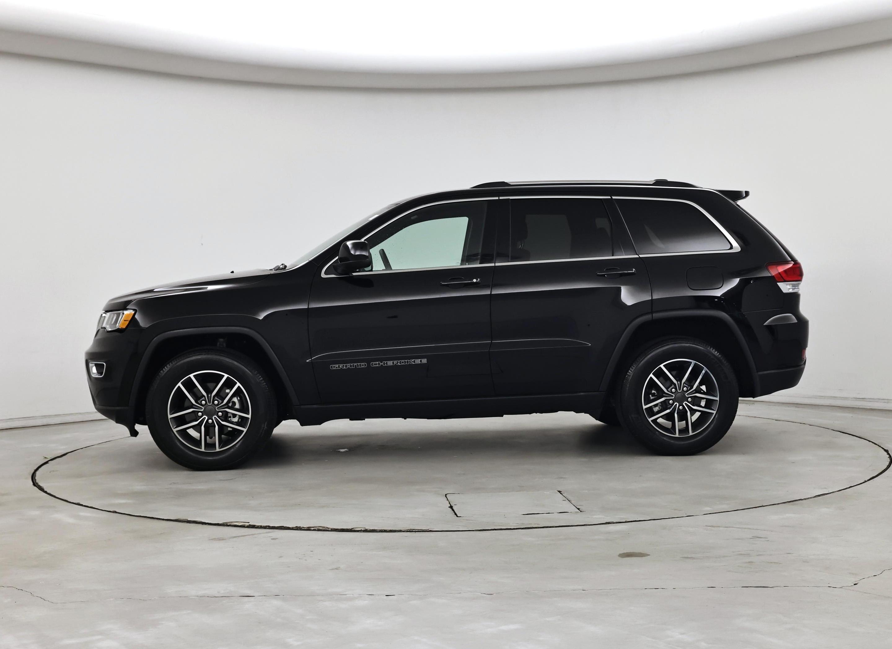 Thumbnail: 2020 Jeep Grand Cherokee - 3