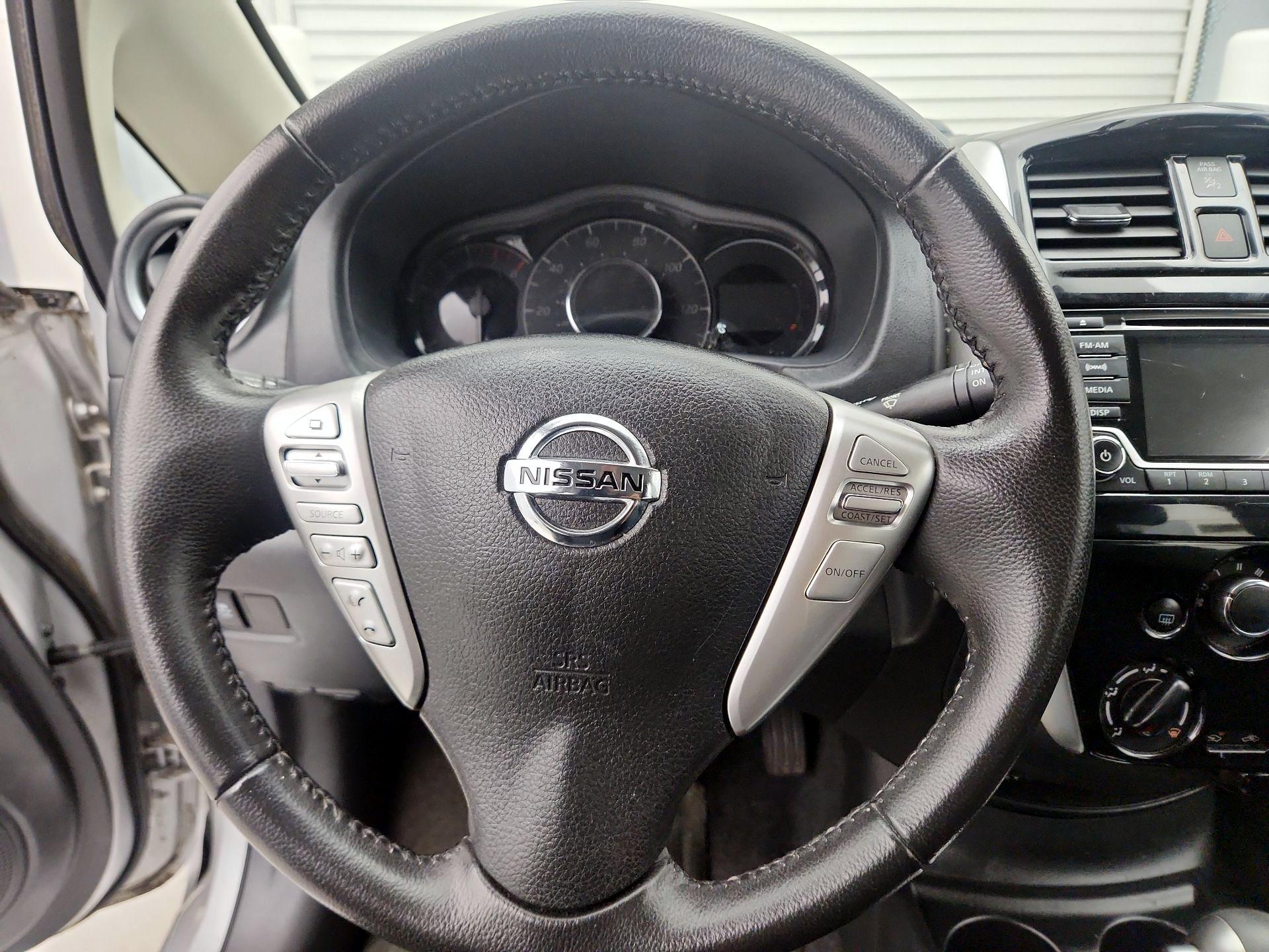 Thumbnail: 2016 Nissan Versa Note - 10