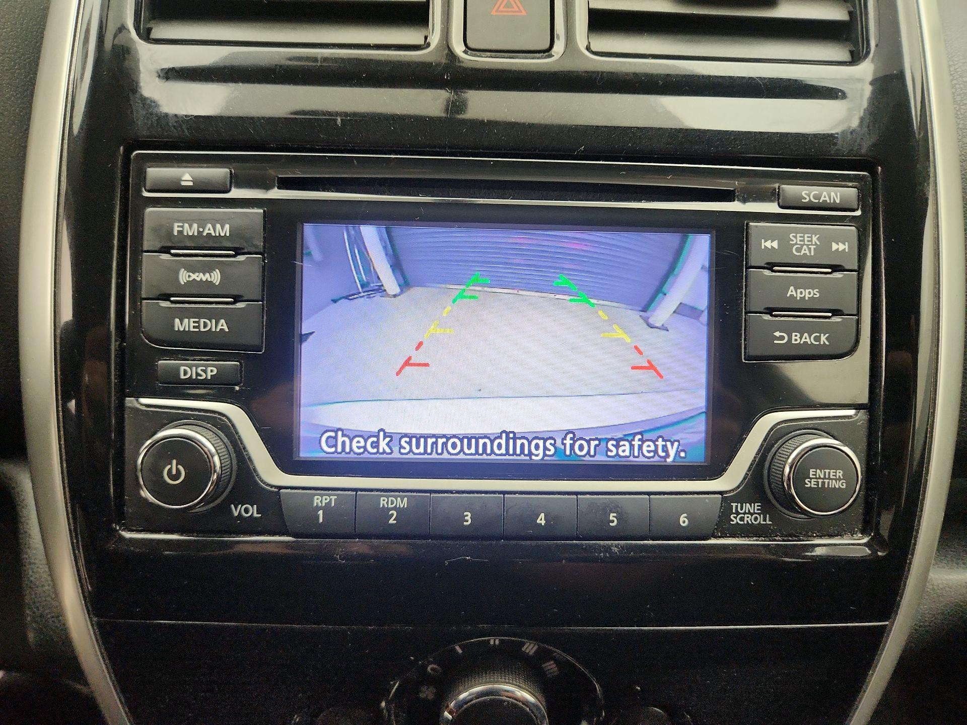 Thumbnail: 2016 Nissan Versa Note - 14