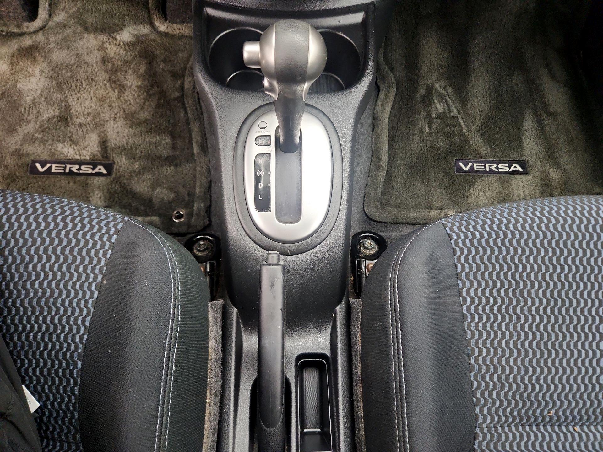 Thumbnail: 2016 Nissan Versa Note - 17