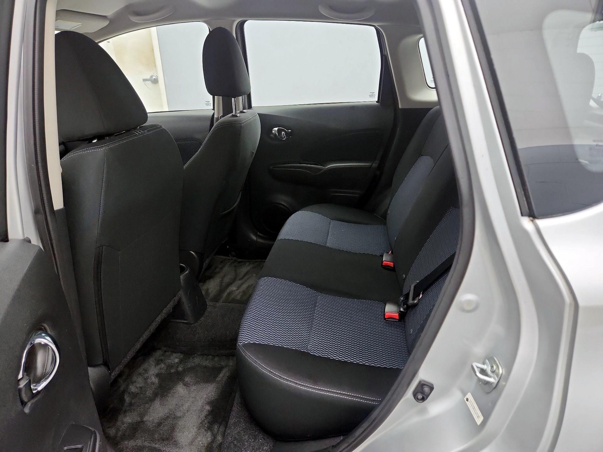 Thumbnail: 2016 Nissan Versa Note - 18