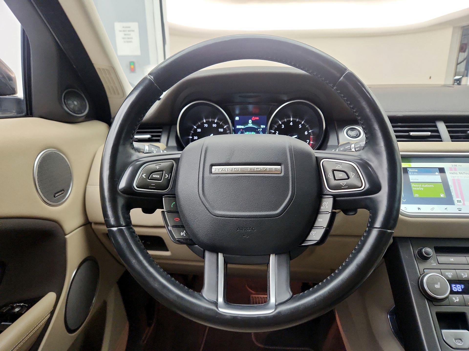 Thumbnail: 2018 Land Rover Range Rover Evoque - 10