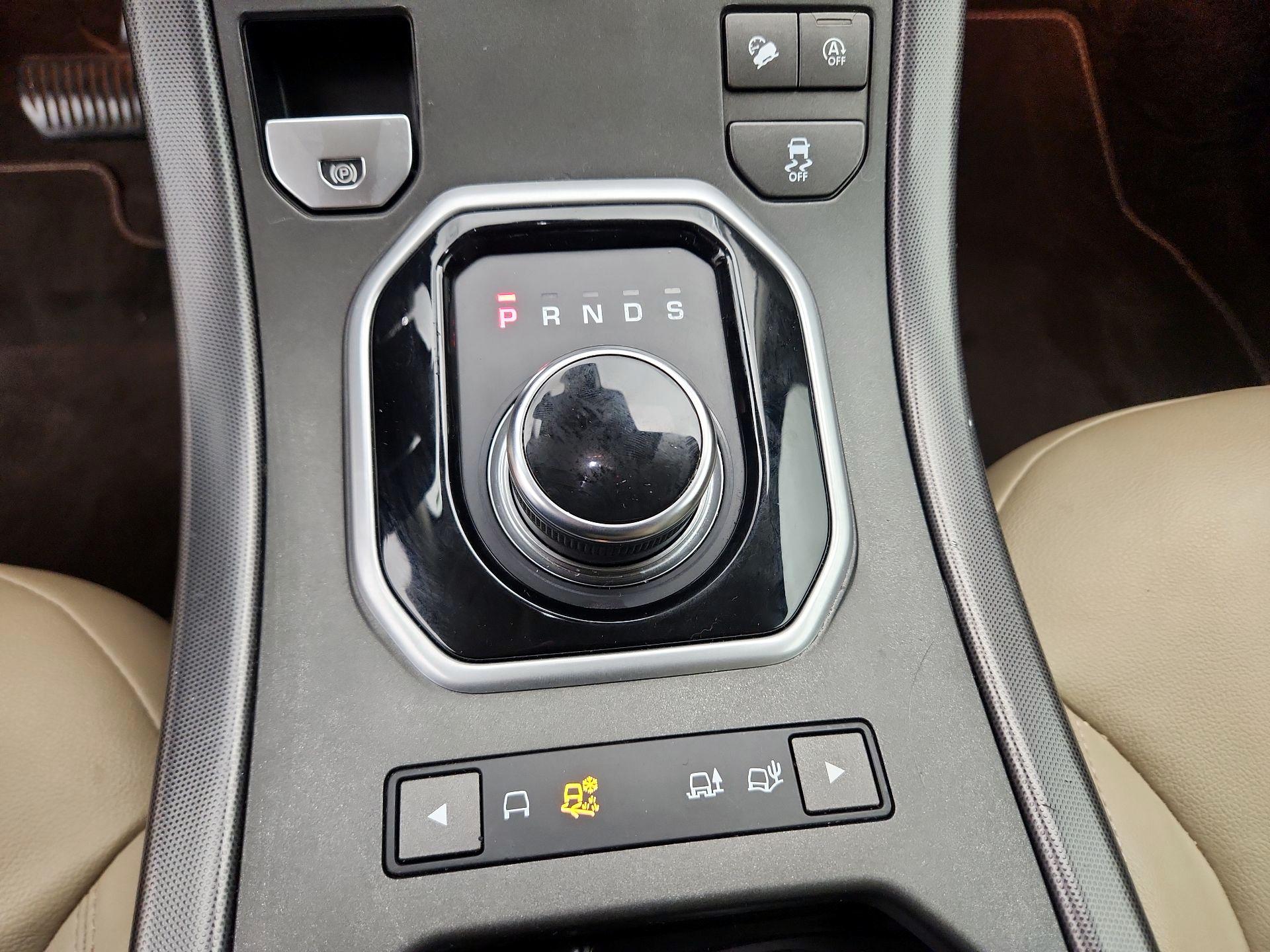 Thumbnail: 2018 Land Rover Range Rover Evoque - 18