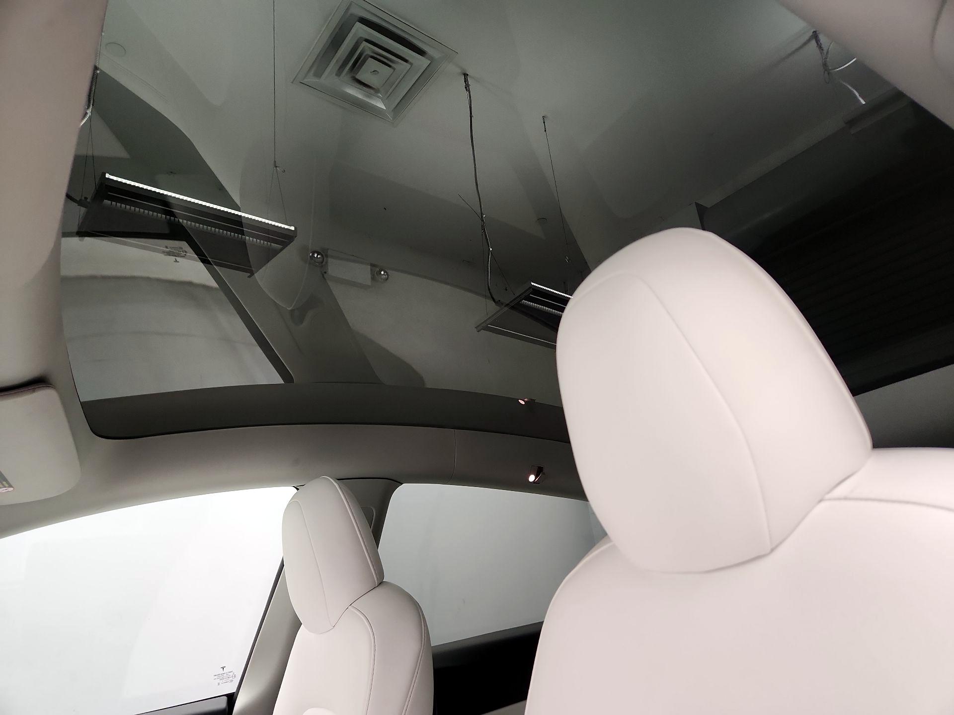 Thumbnail: 2022 Tesla Model Y - 18