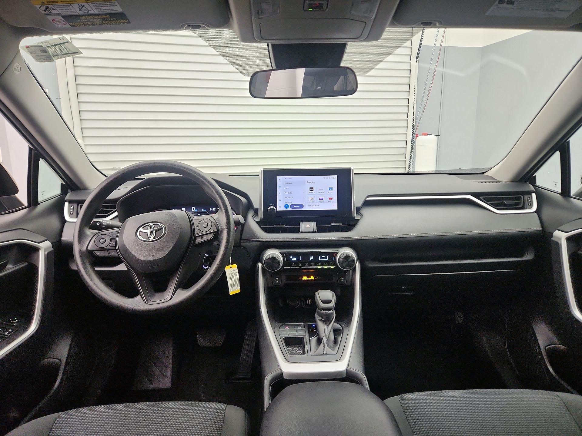 Thumbnail: 2024 Toyota RAV4 - 9