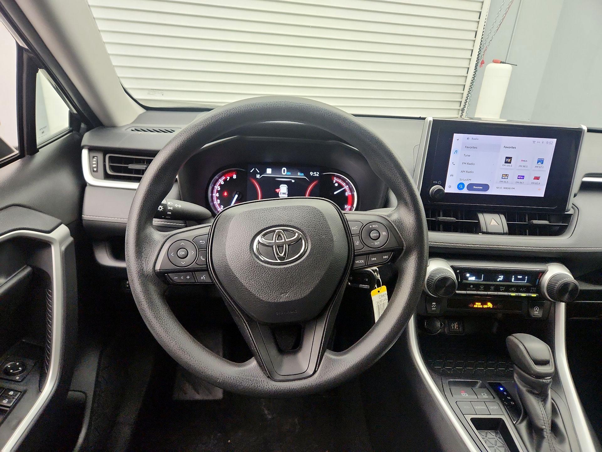 Thumbnail: 2024 Toyota RAV4 - 10