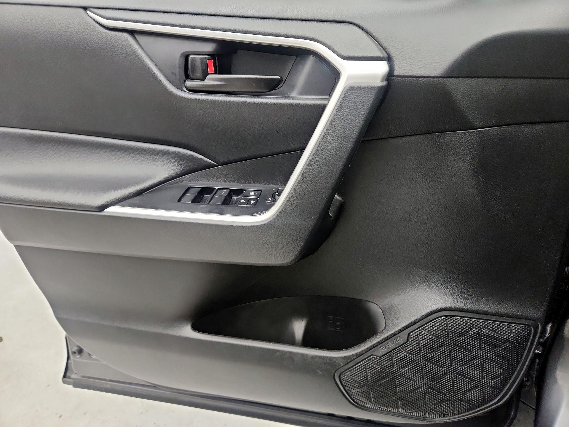 Thumbnail: 2024 Toyota RAV4 - 12