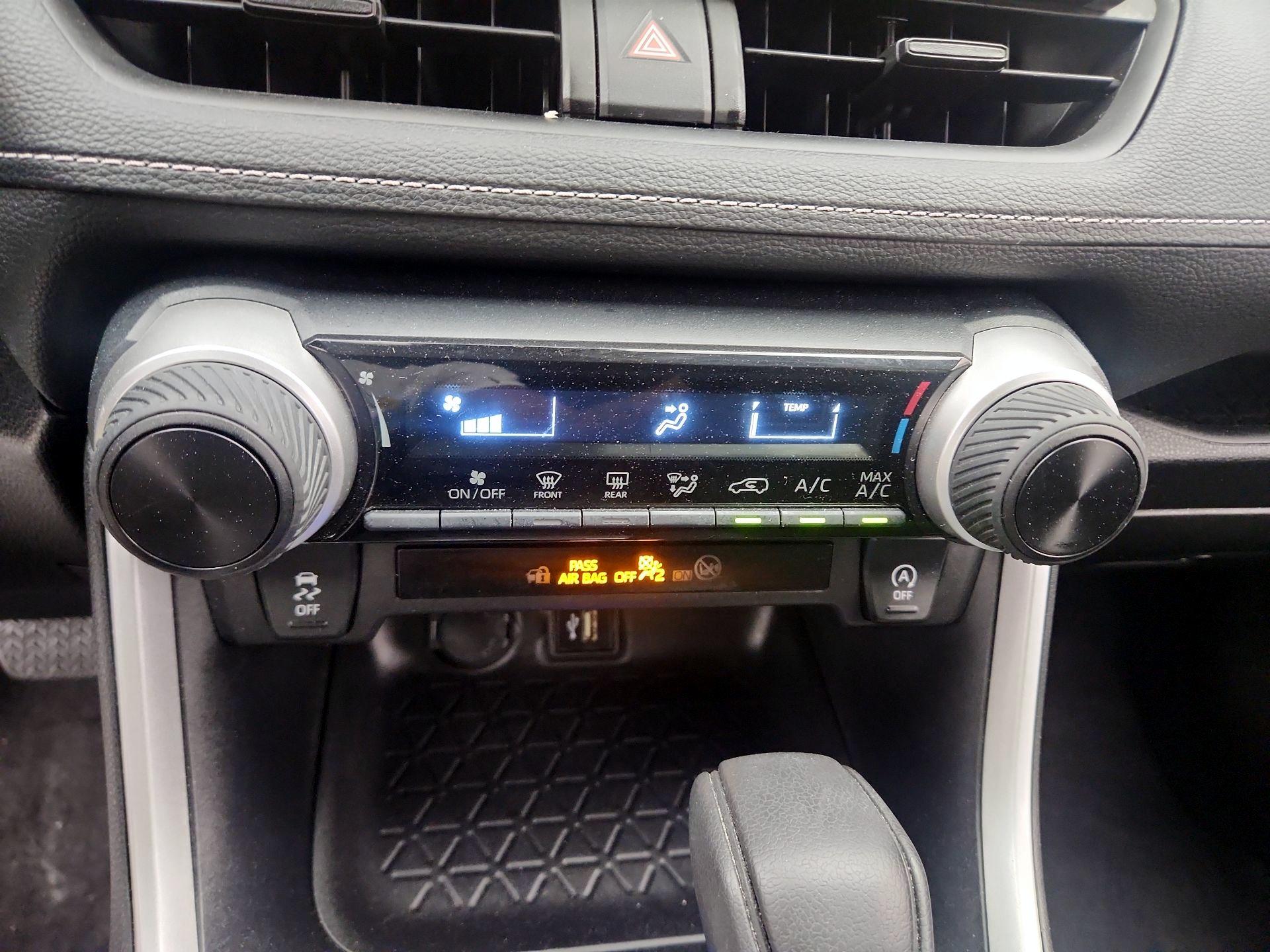 Thumbnail: 2024 Toyota RAV4 - 16