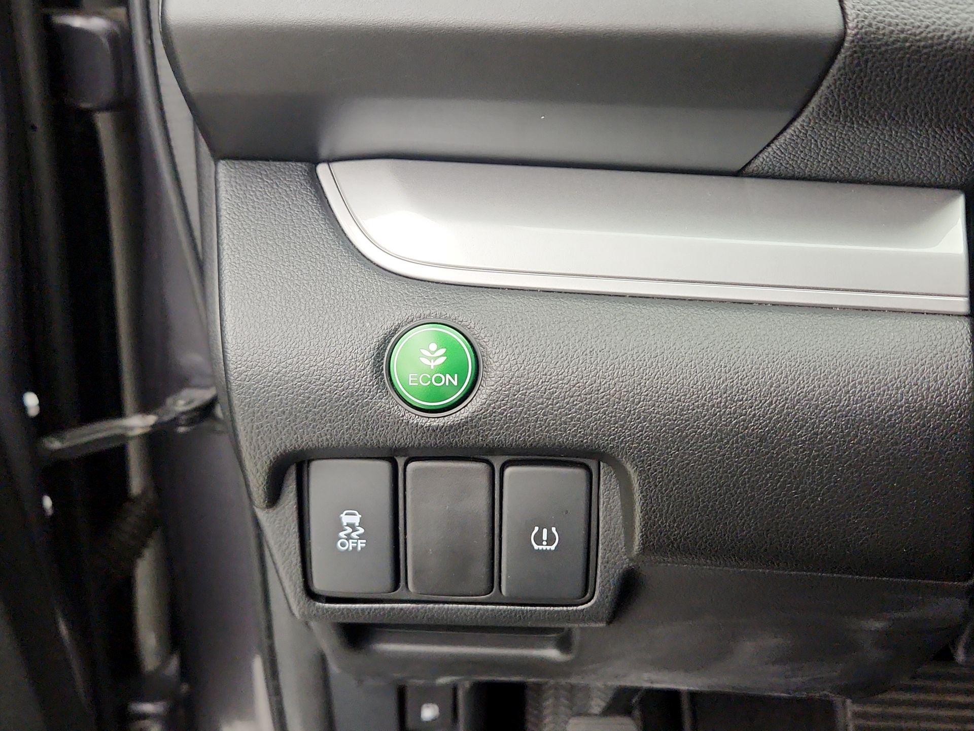 Thumbnail: 2015 Honda CR-V - 13