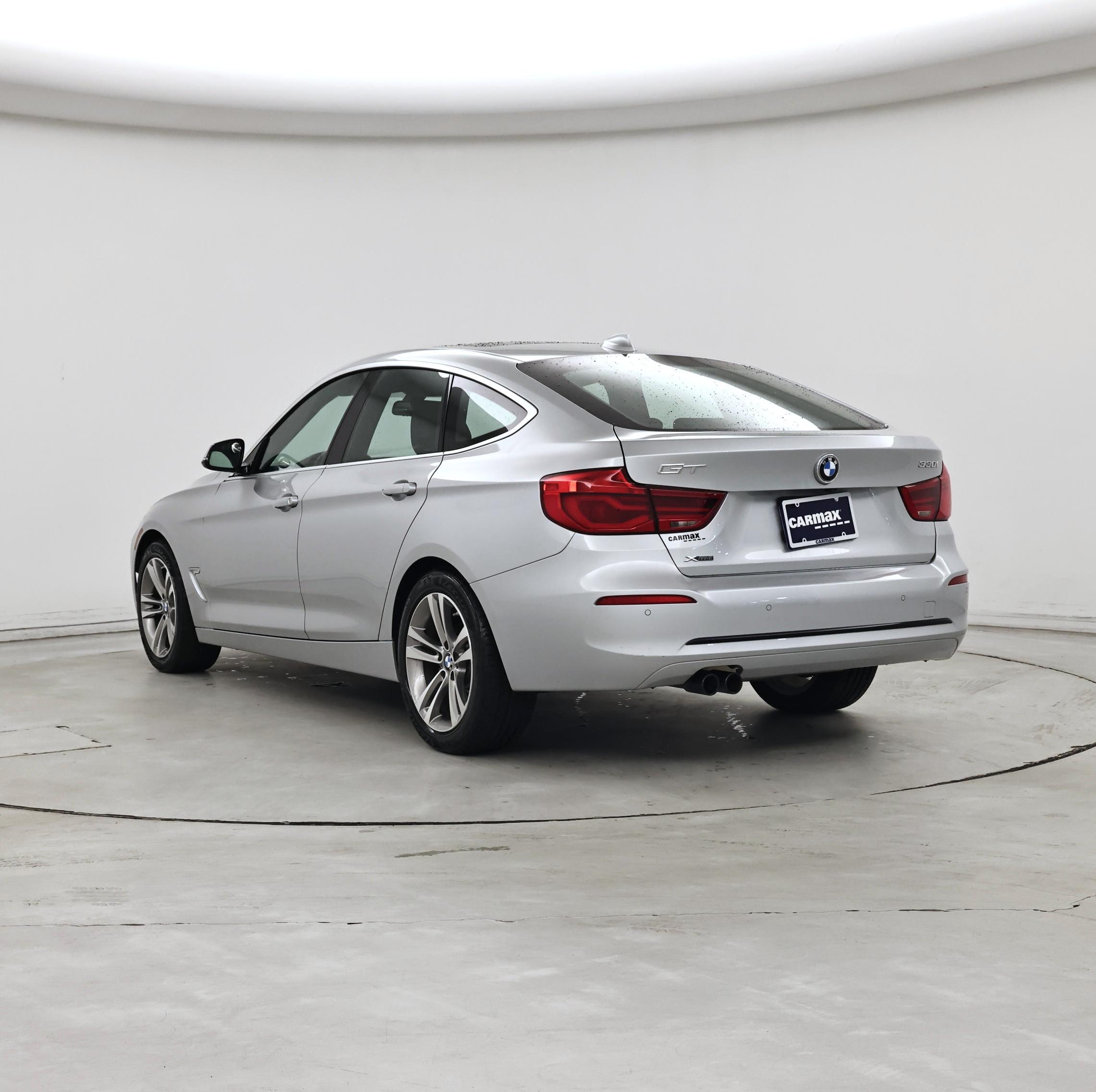 Thumbnail: 2018 BMW 3 Series - 2