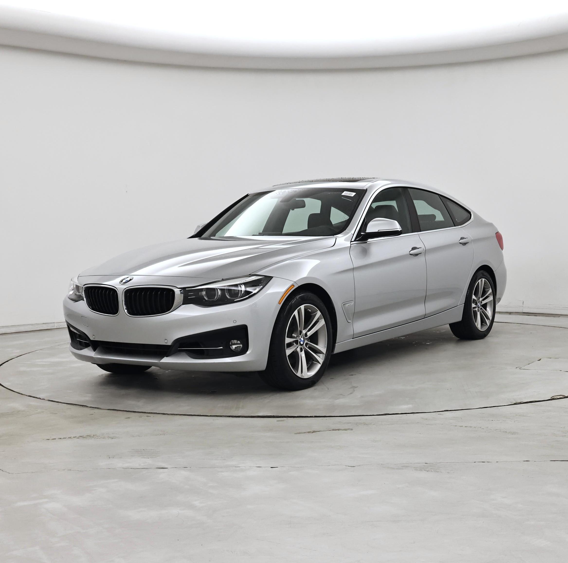 Thumbnail: 2018 BMW 3 Series - 4