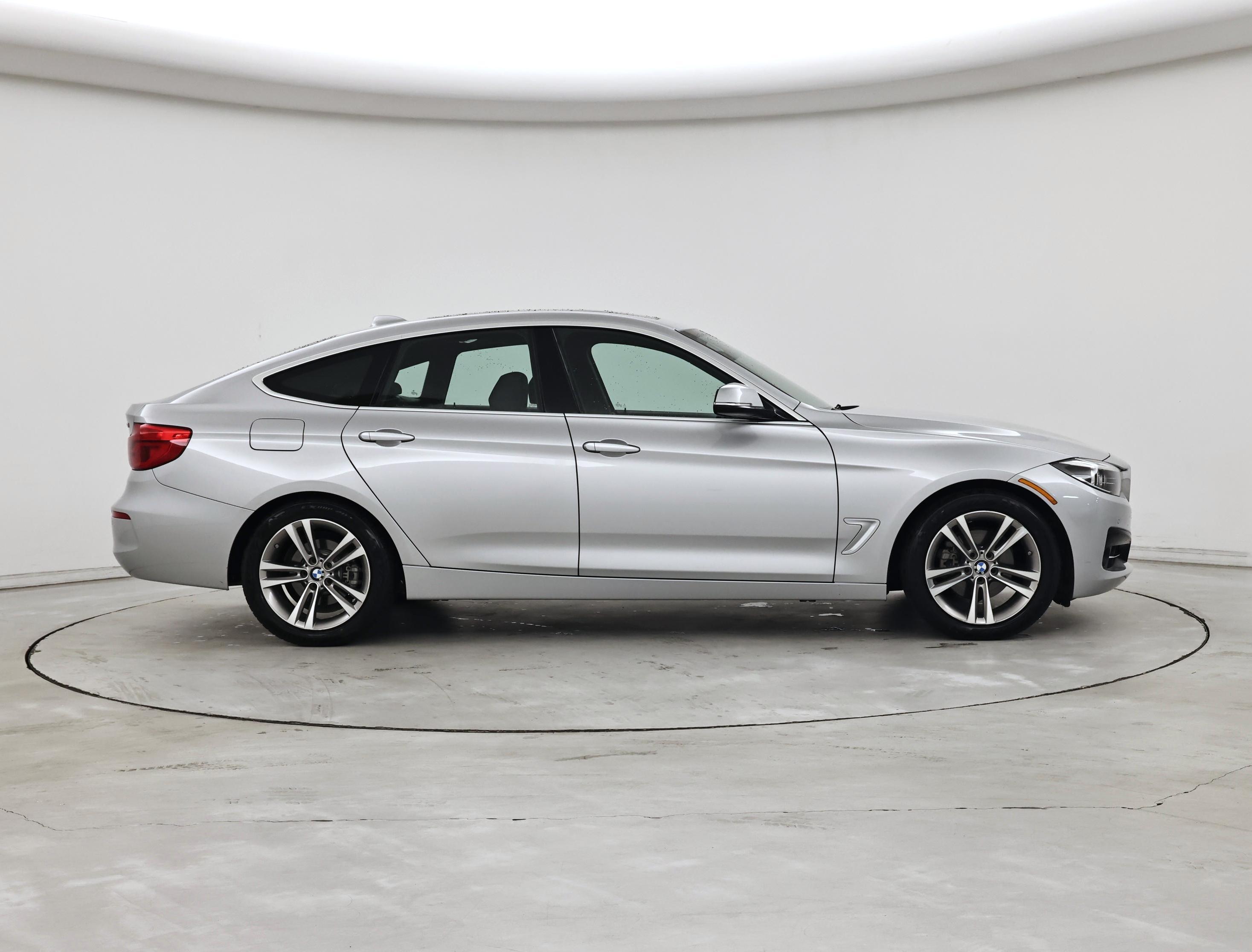 Thumbnail: 2018 BMW 3 Series - 7