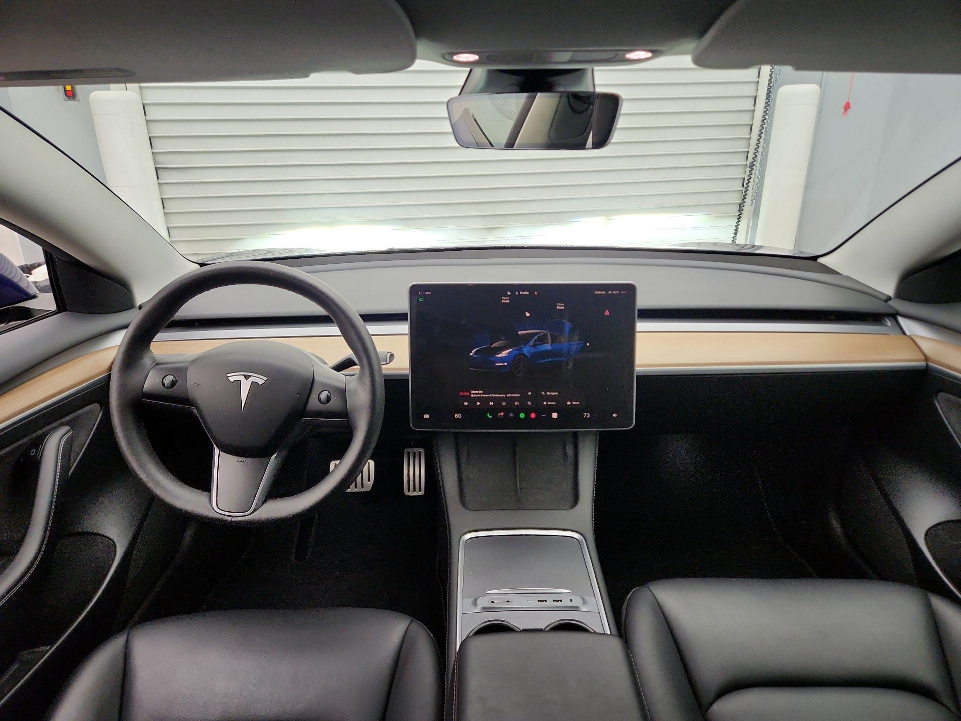 Thumbnail: 2023 Tesla Model 3 - 9