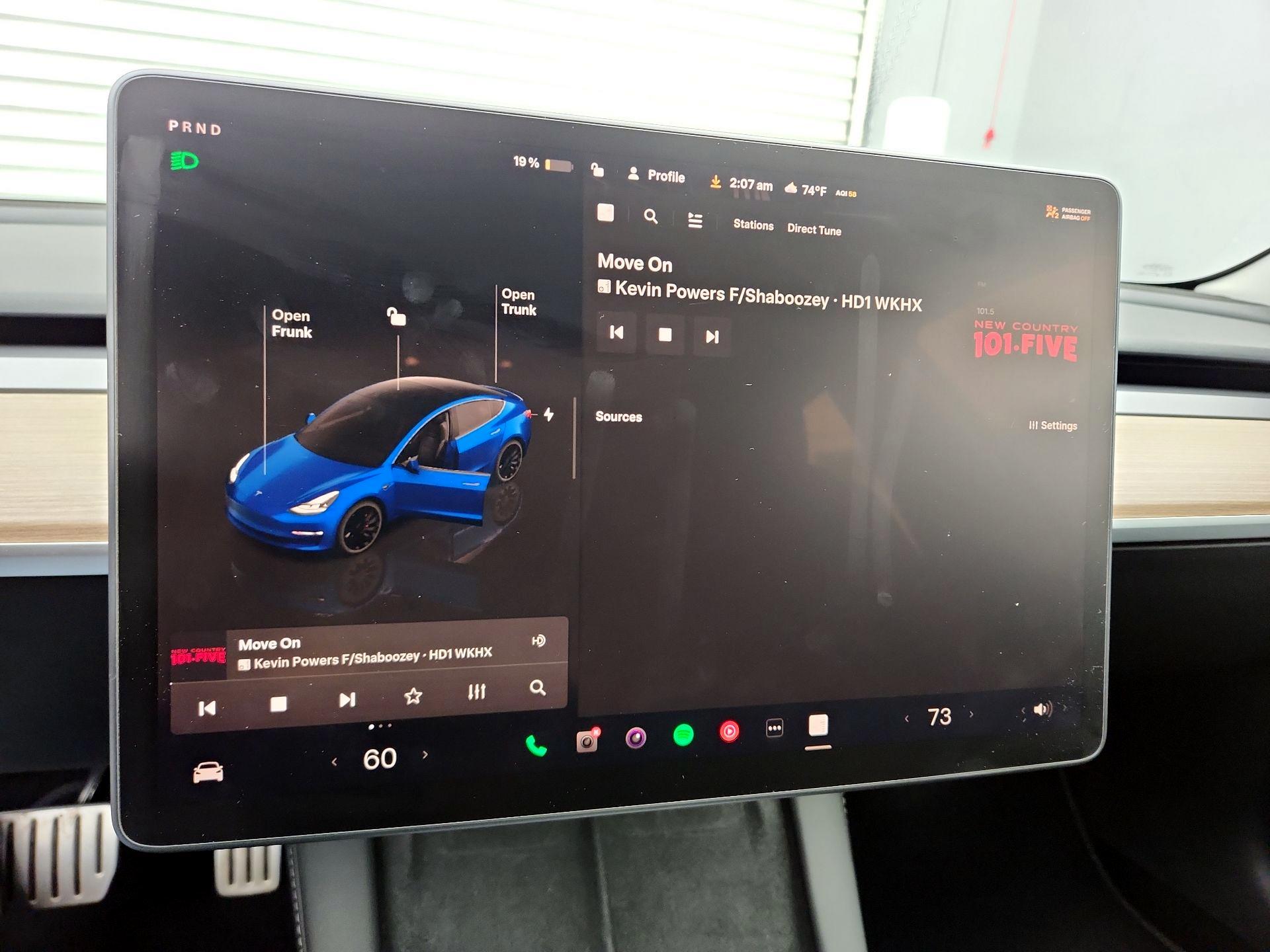 Thumbnail: 2023 Tesla Model 3 - 15