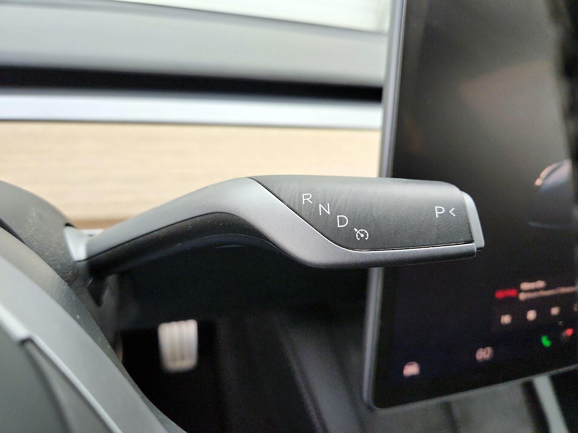 Thumbnail: 2023 Tesla Model 3 - 17