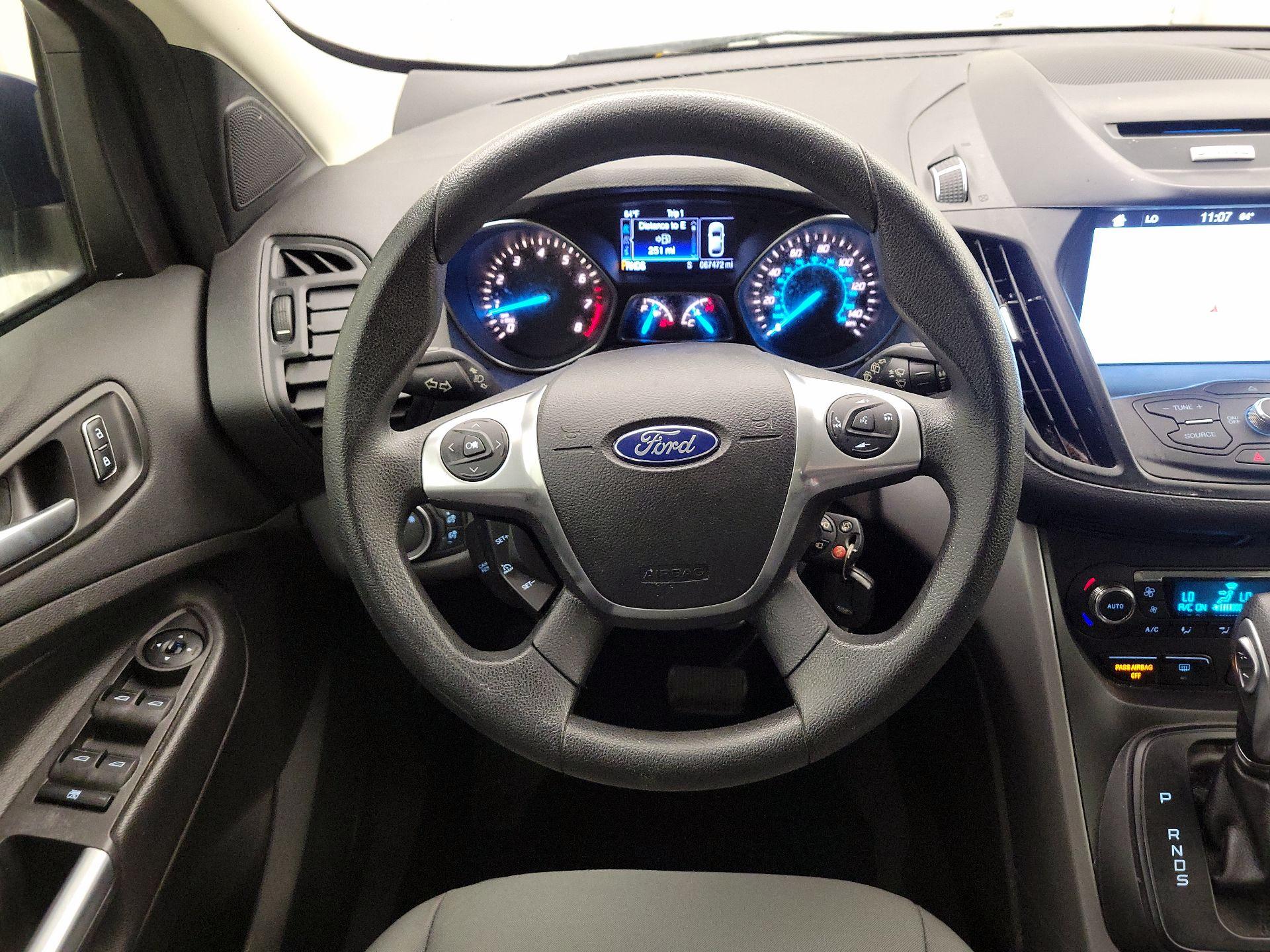 Thumbnail: 2016 Ford Escape - 10