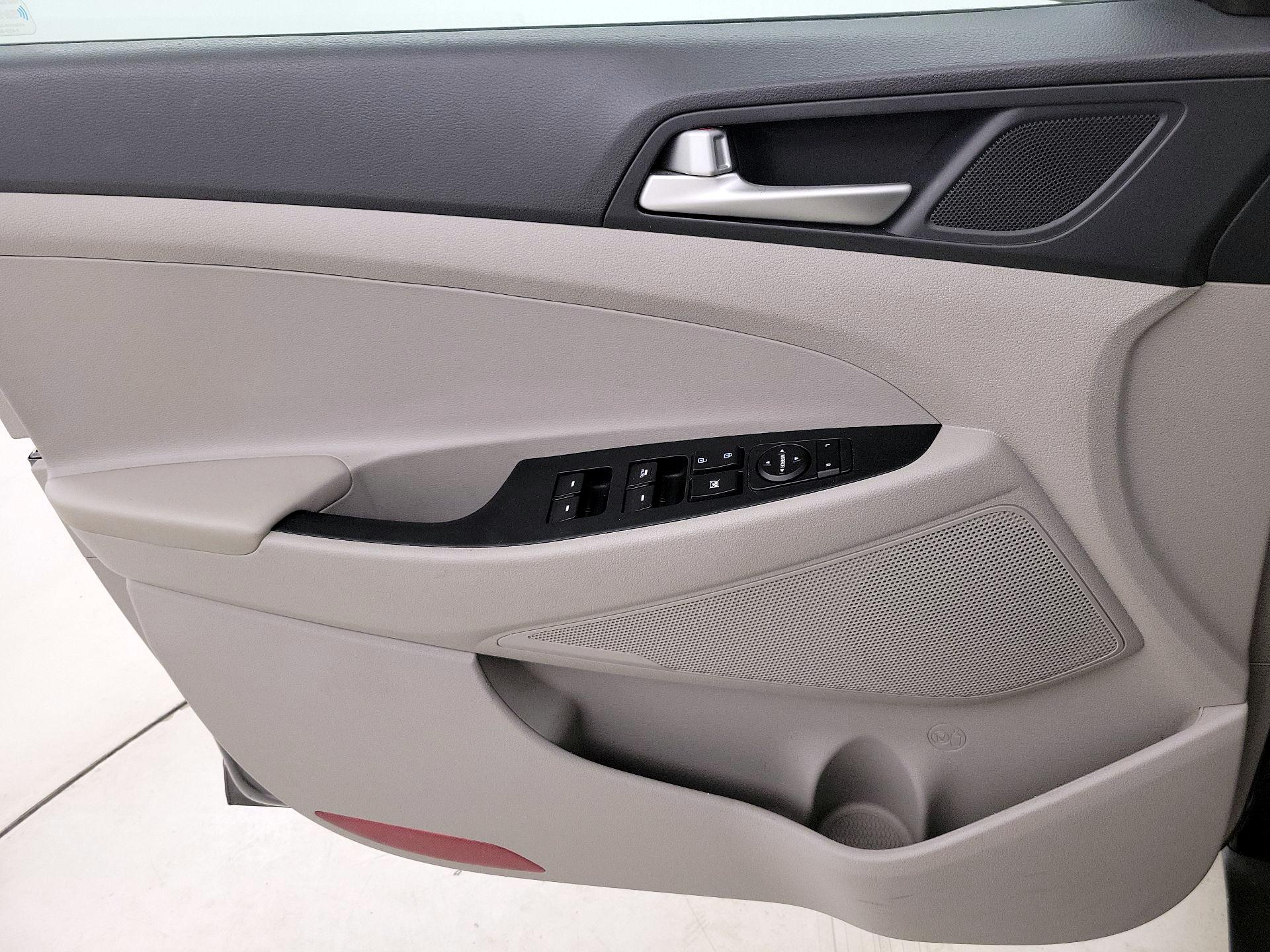 Thumbnail: 2020 Hyundai Tucson - 12
