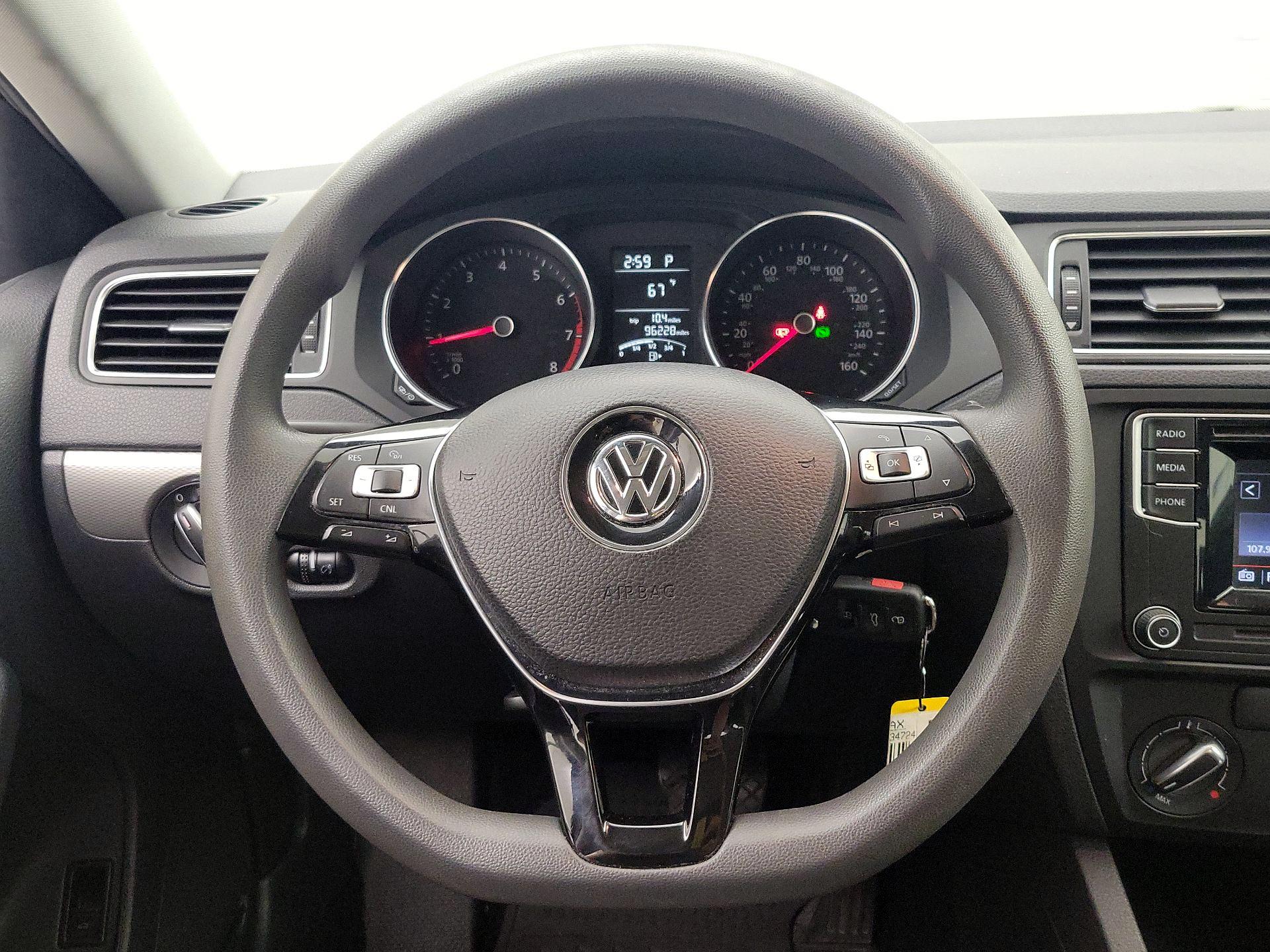 Thumbnail: 2017 Volkswagen Jetta - 10