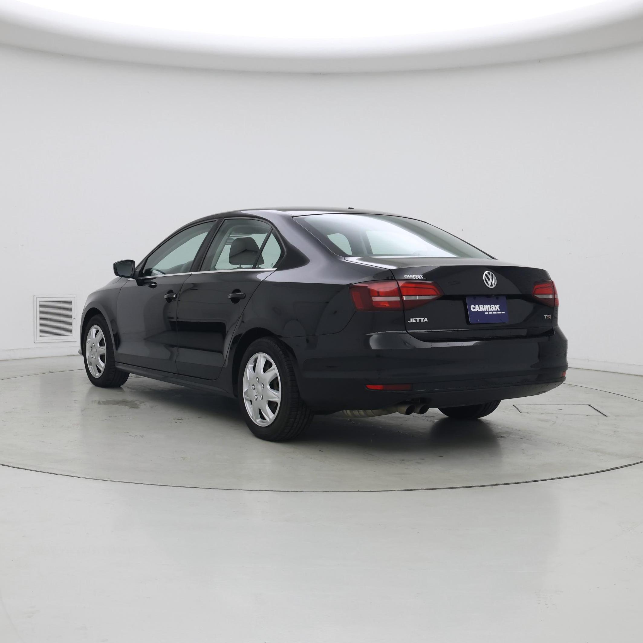 Thumbnail: 2017 Volkswagen Jetta - 2
