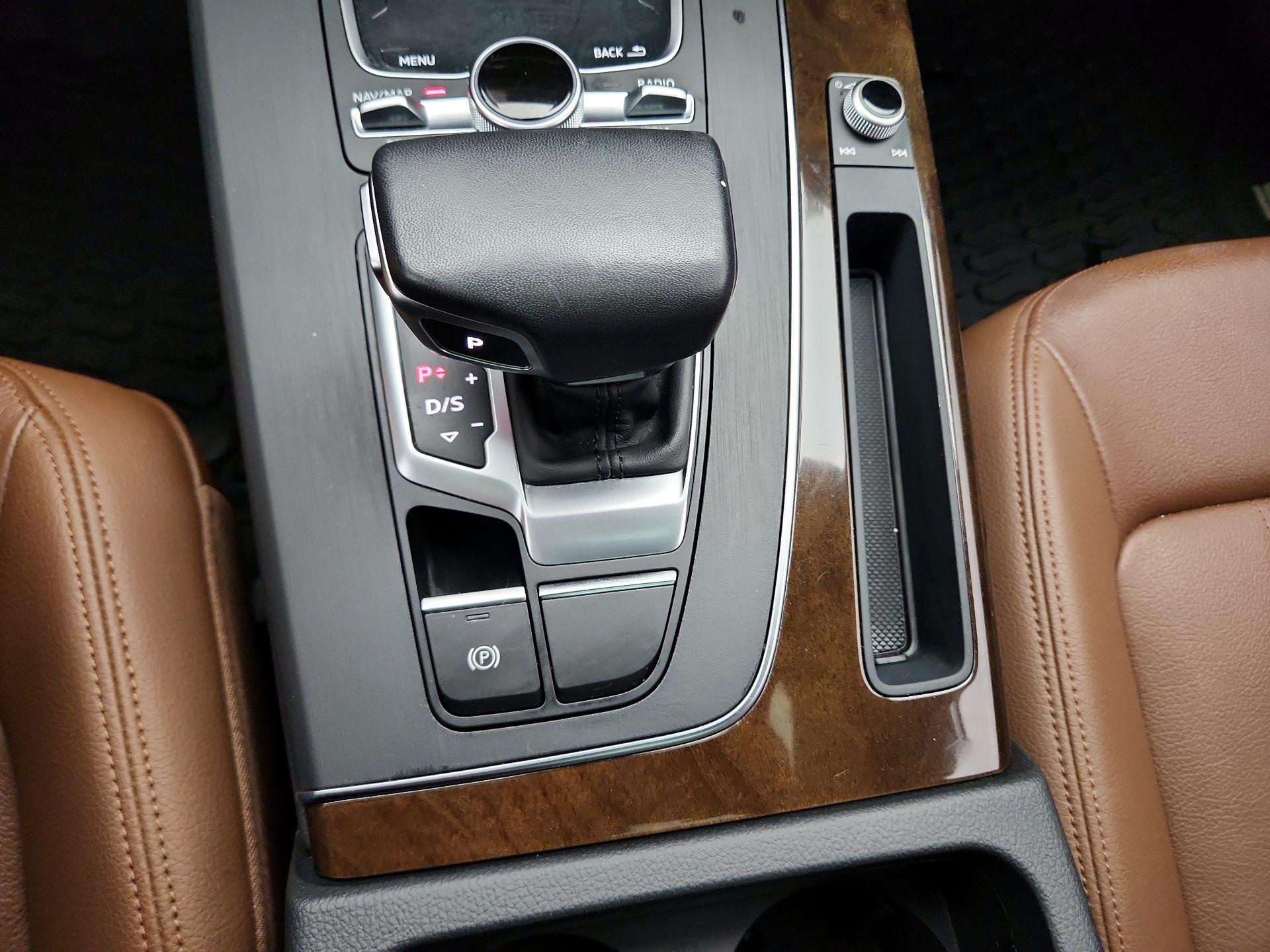 Thumbnail: 2019 Audi Q5 - 18