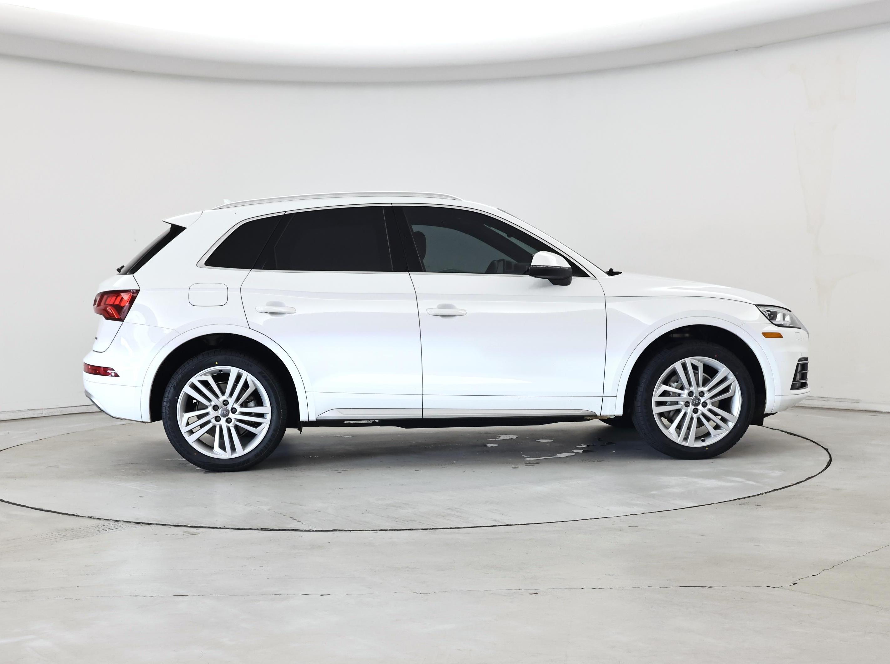 Thumbnail: 2019 Audi Q5 - 7
