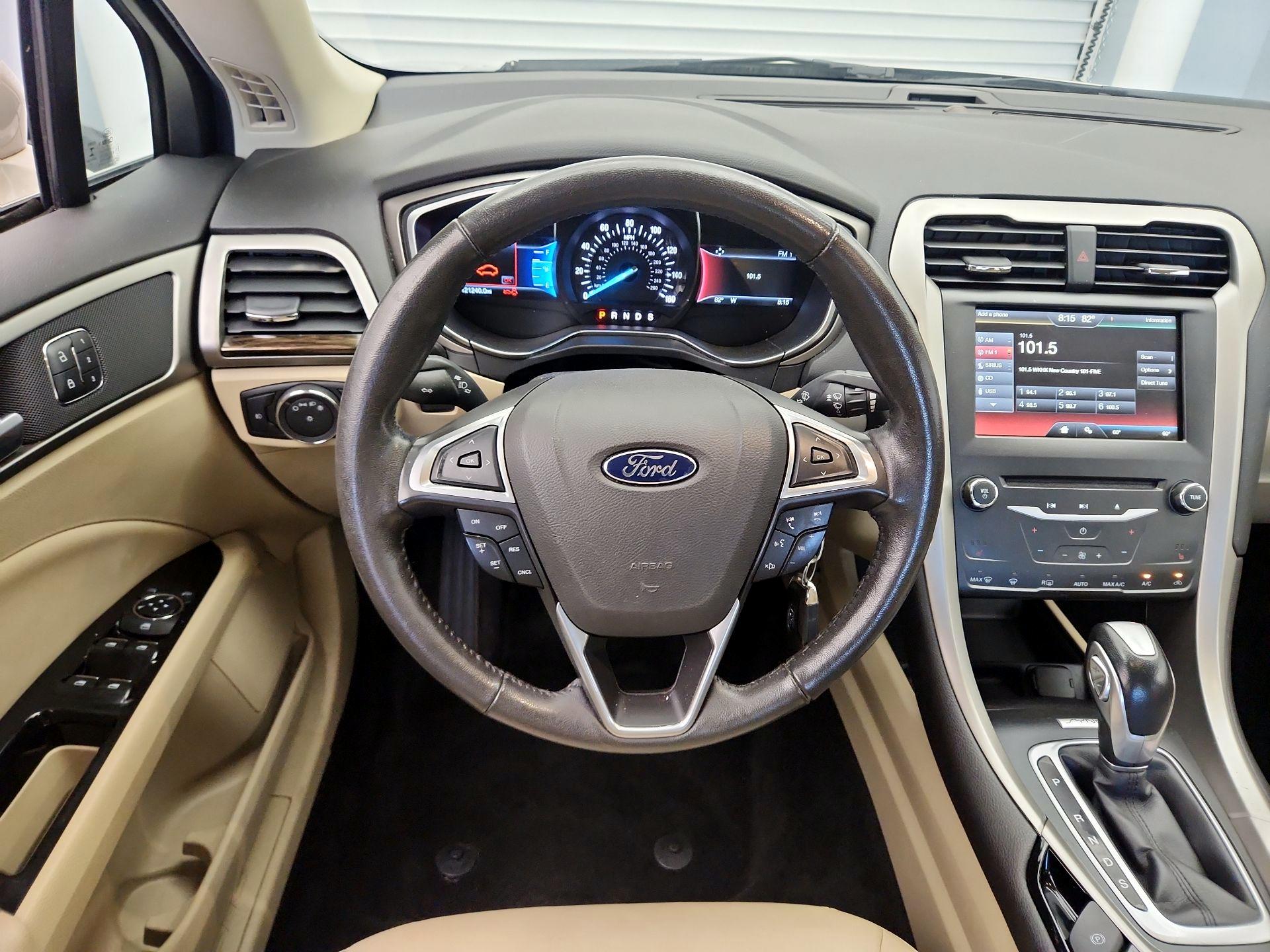 Thumbnail: 2015 Ford Fusion - 10