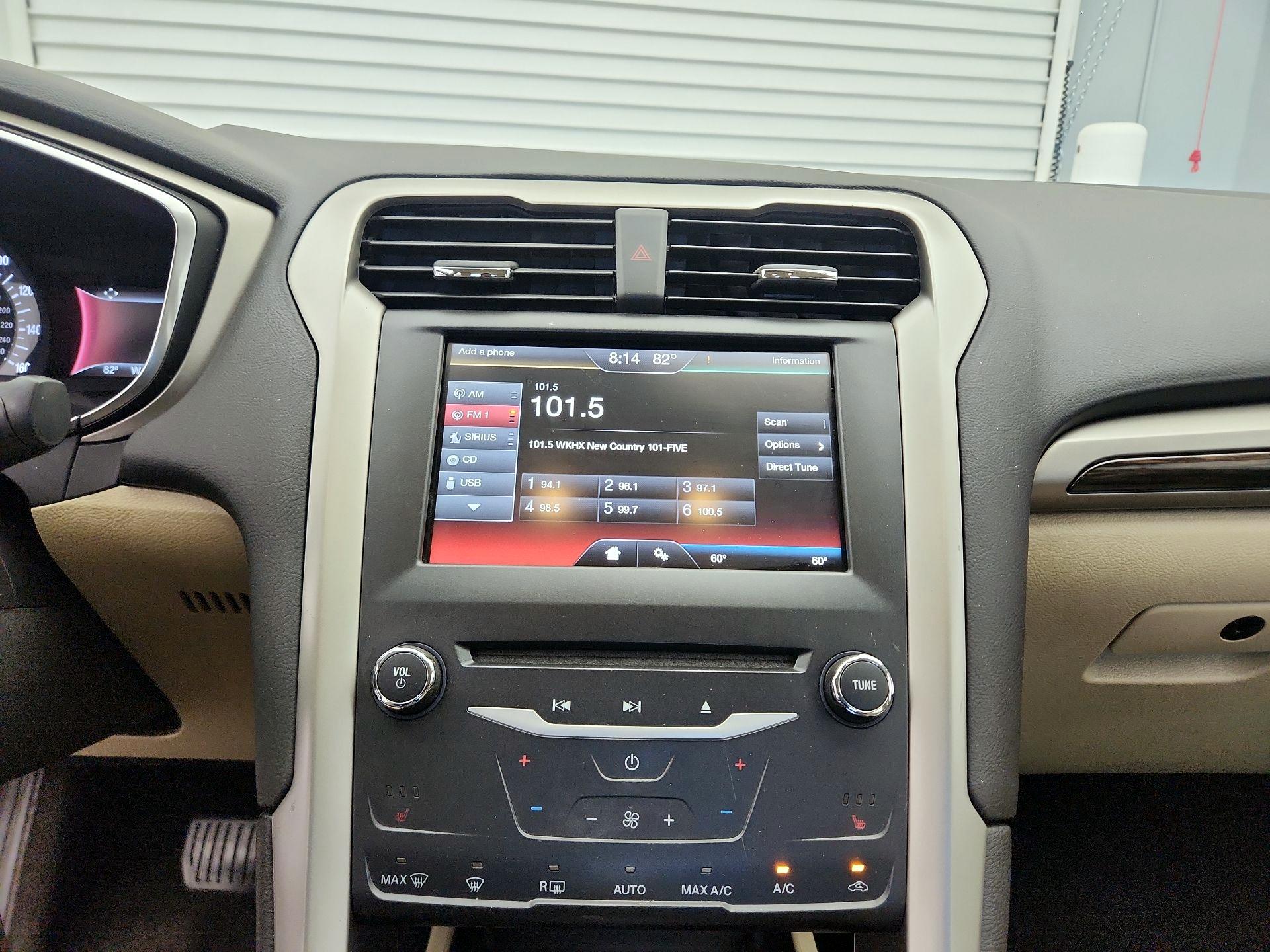 Thumbnail: 2015 Ford Fusion - 15