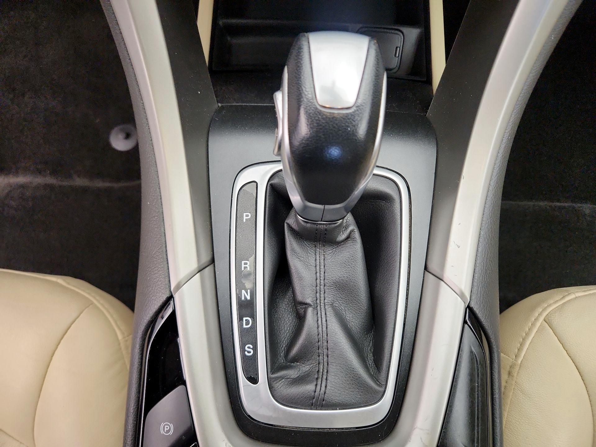 Thumbnail: 2015 Ford Fusion - 17