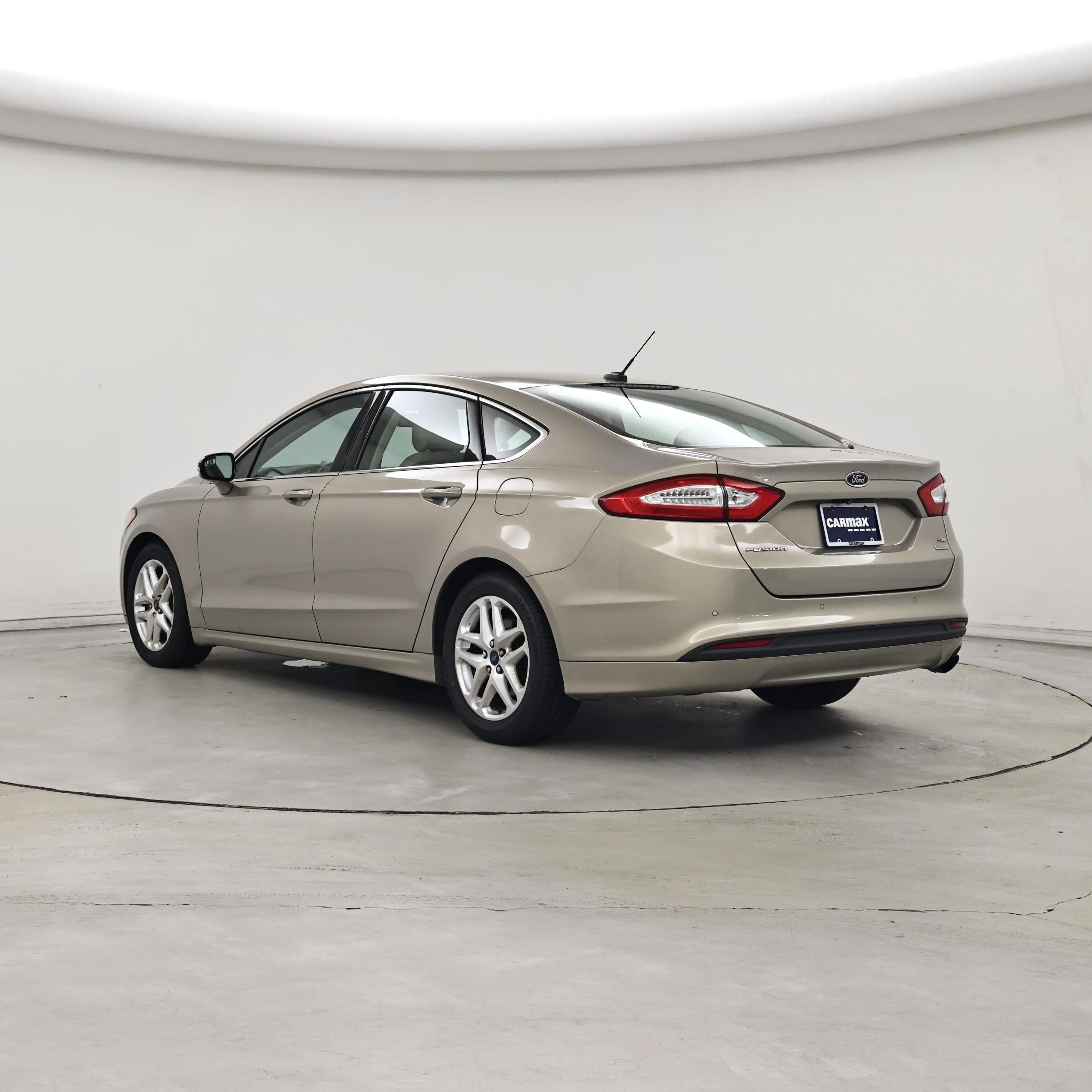Thumbnail: 2015 Ford Fusion - 2