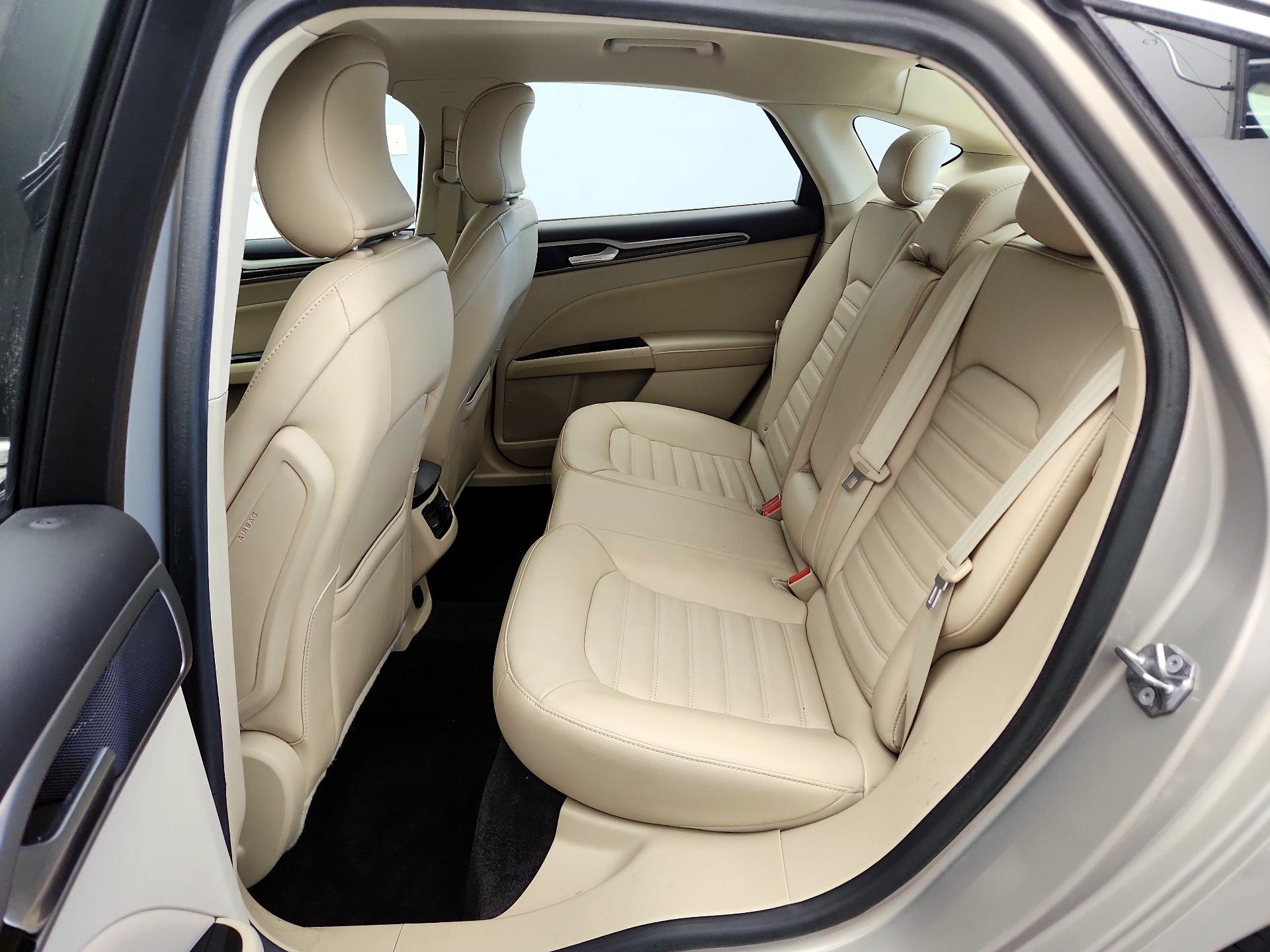 Thumbnail: 2015 Ford Fusion - 19