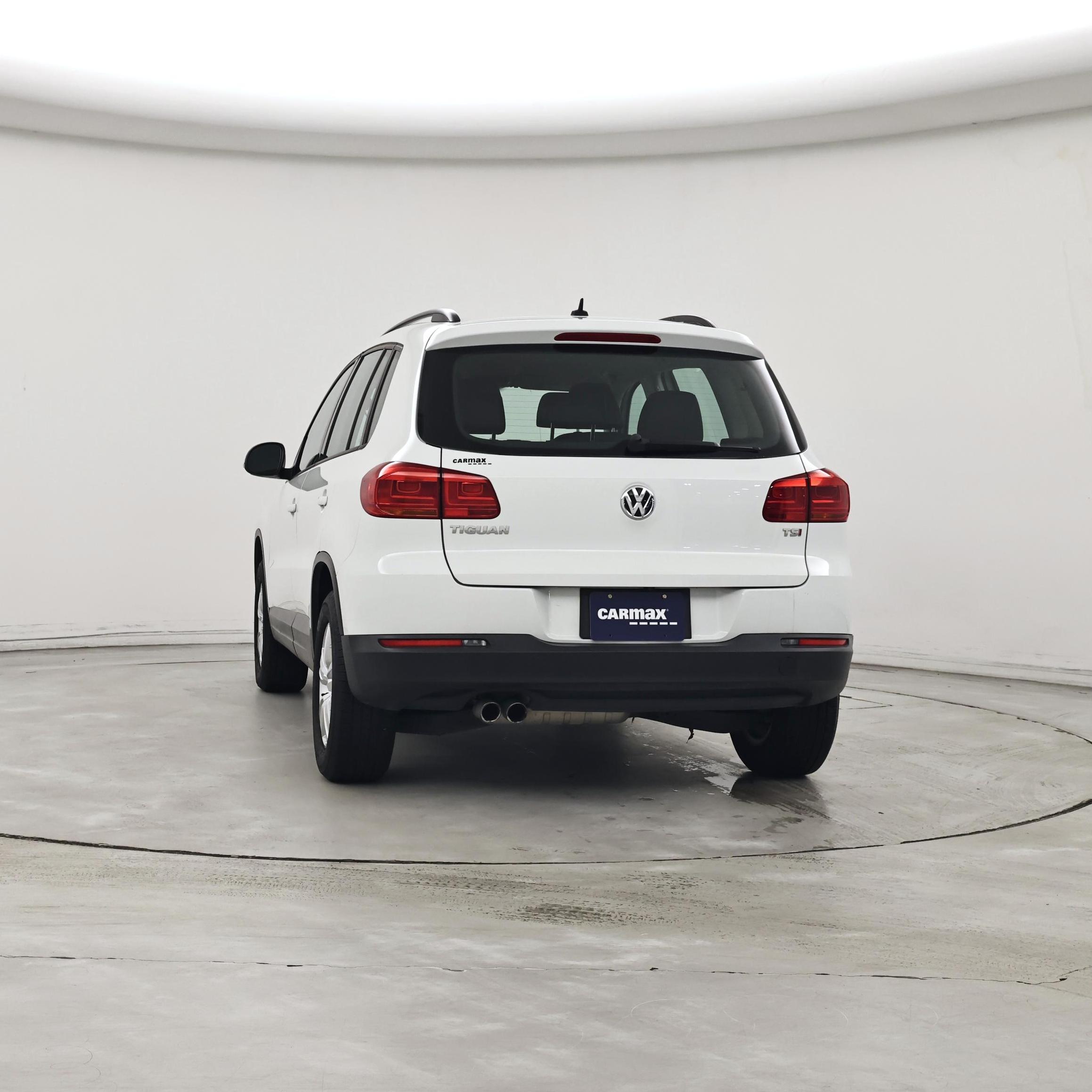 Thumbnail: 2016 Volkswagen Tiguan - 6