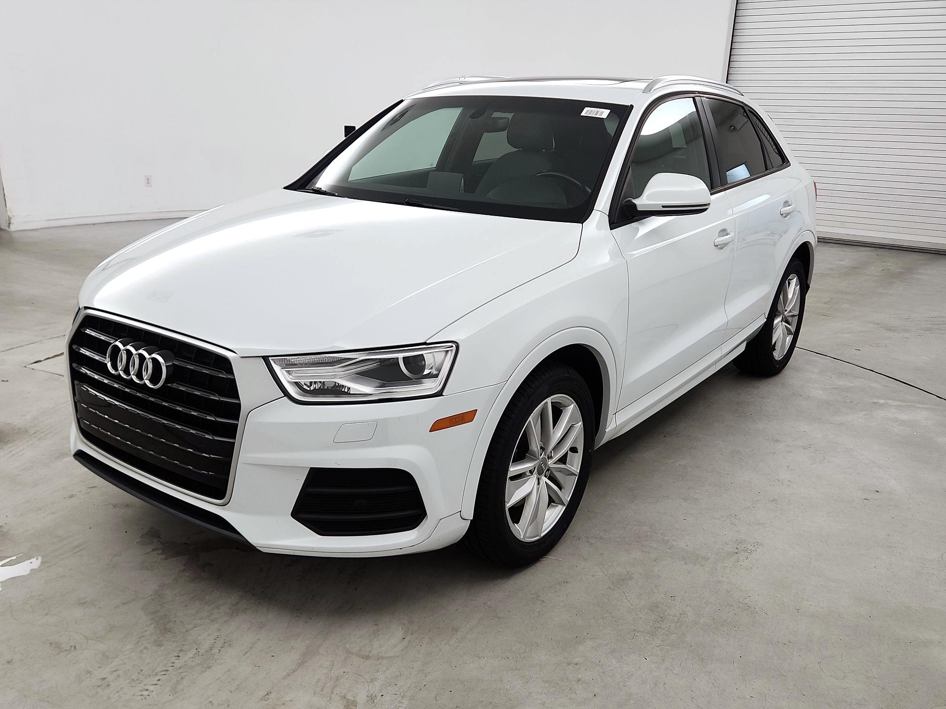 Thumbnail: 2017 Audi Q3 - 3